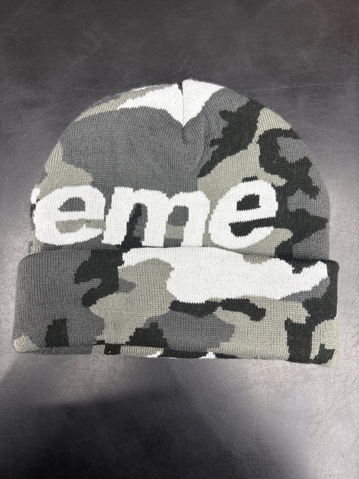 Supreme Snow Camo Beanie**