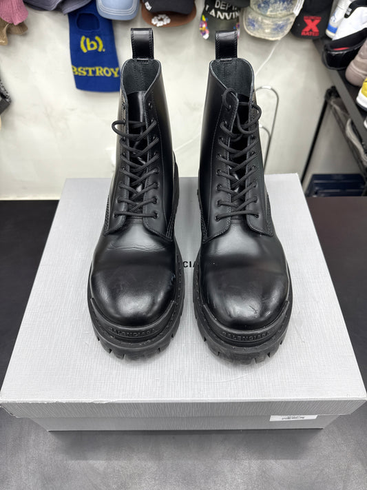 Balenciaga Striker Boot Leather (U) - 43(10)