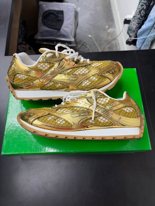 Bottega Orbit Gold (U) - 44(11)