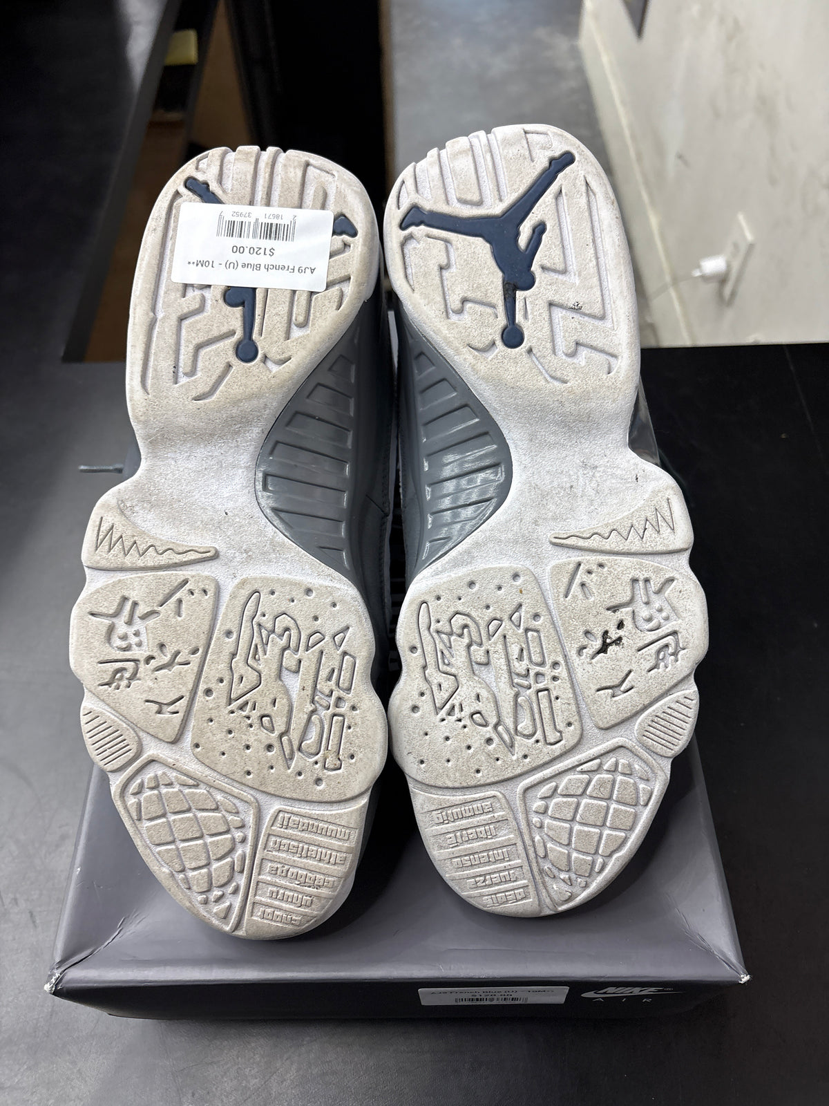 AJ9 French Blue (U) - 10M**