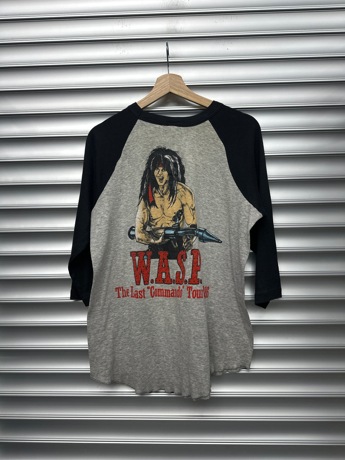 Vintage Wasp Raglan - L**