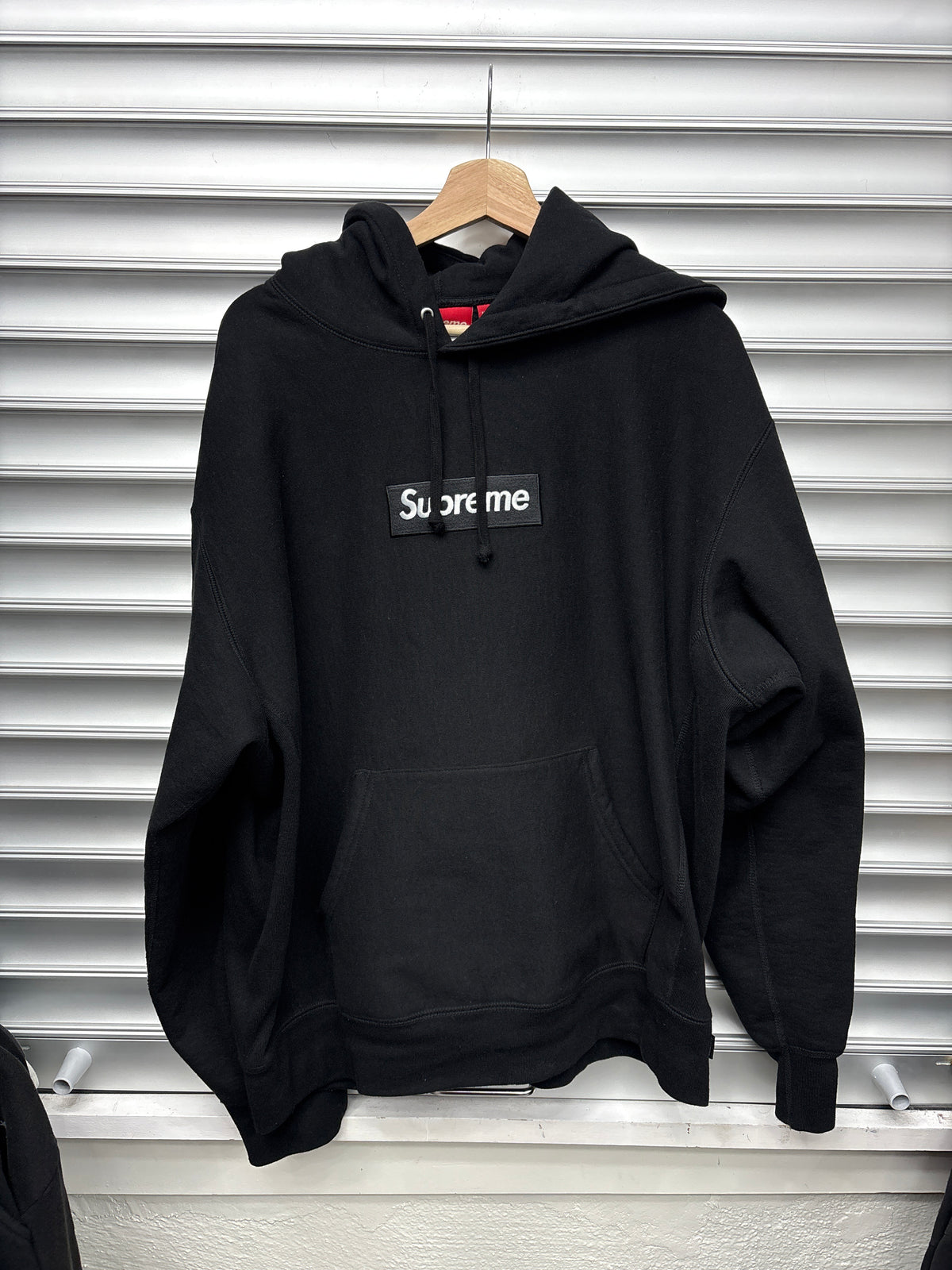 Supreme Black Box Logo Hoodie - L**