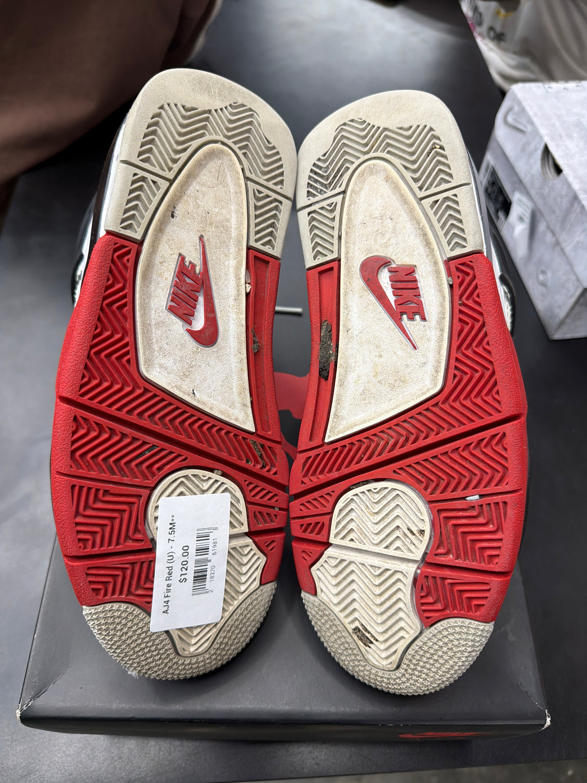AJ4 Fire Red (U) - 7.5M**
