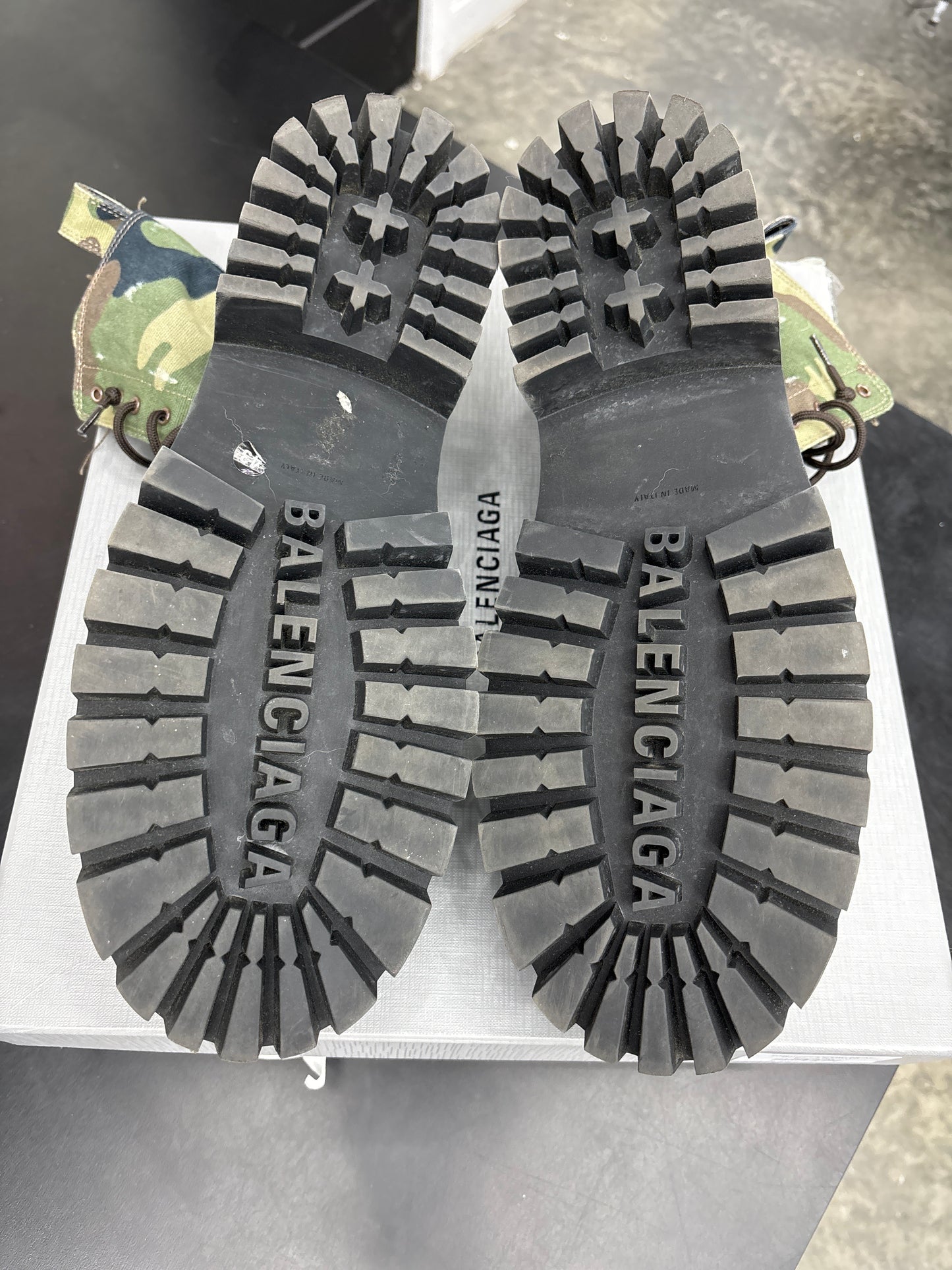 Balenciaga Camo Strike Boots - 43(10) (U)