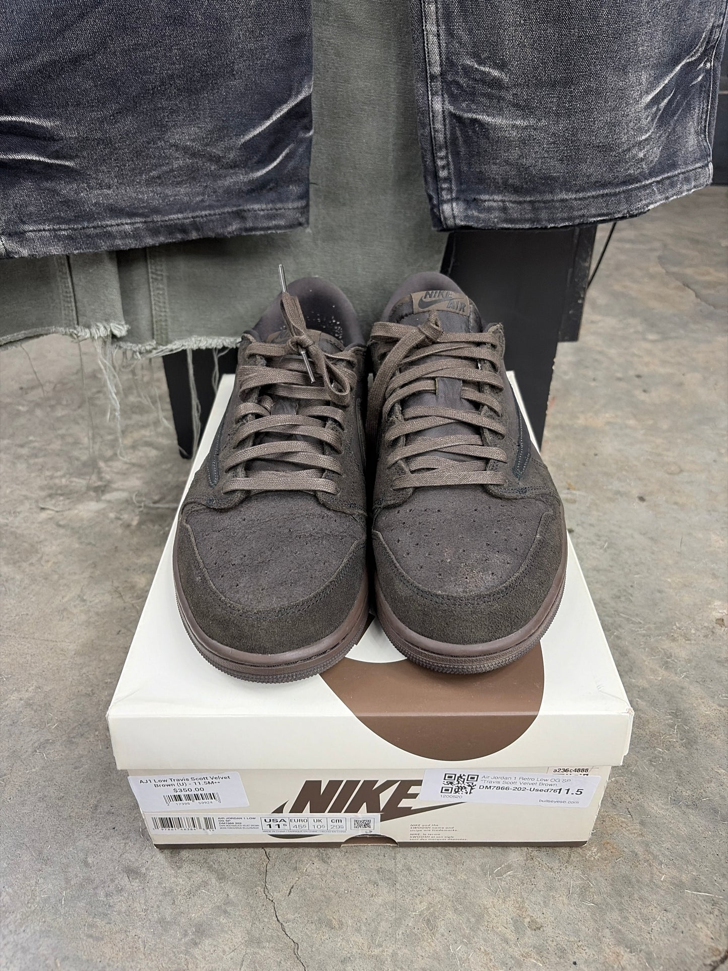 AJ1 Low Travis Scott Velvet Brown (U) - 11.5M**