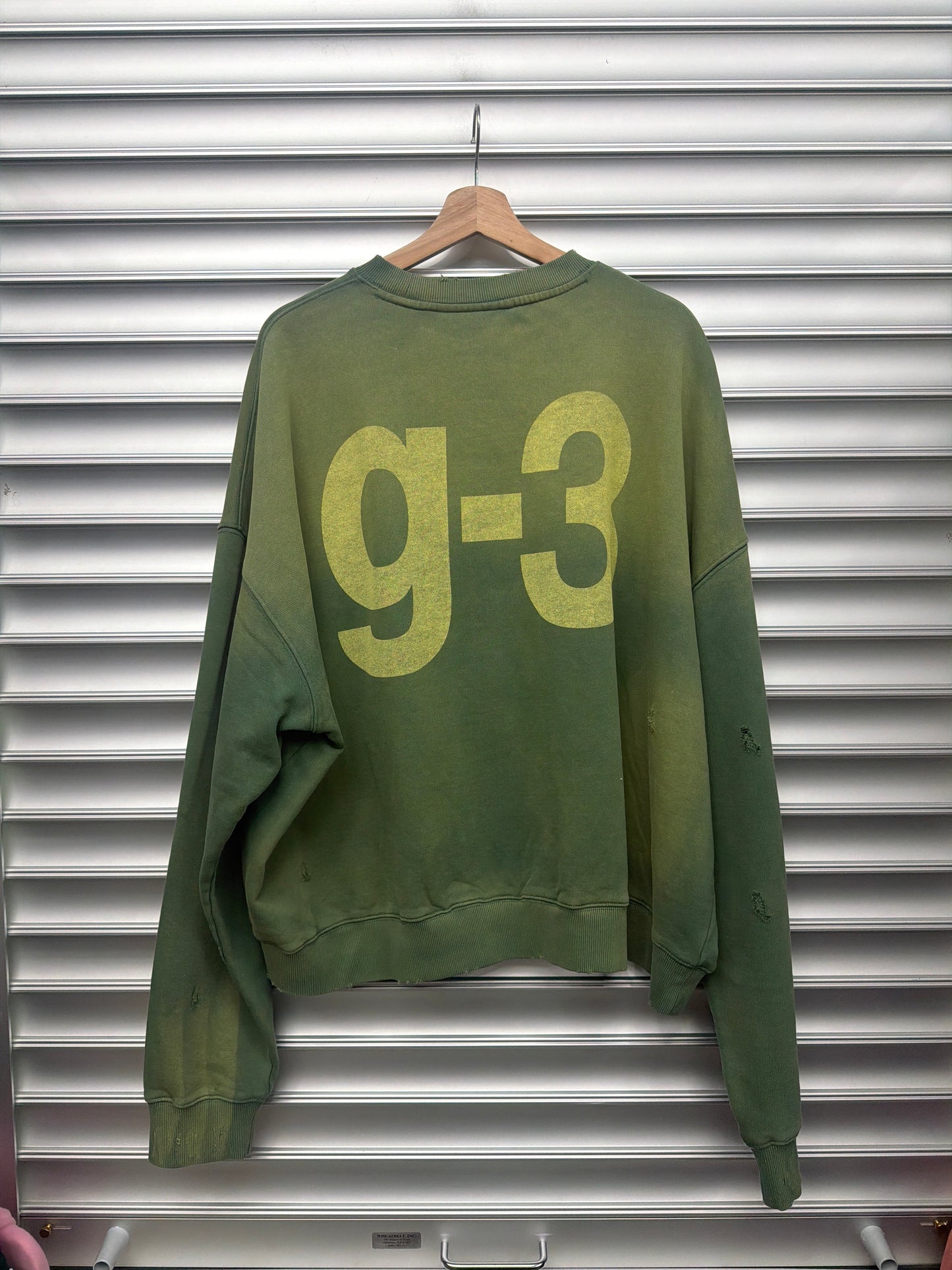 Raspberry G-3 Crew Neck - L