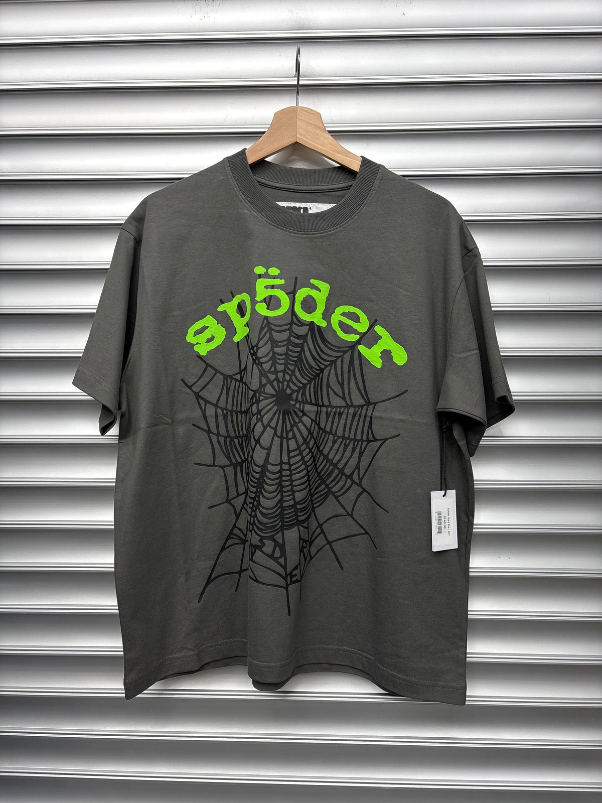 Spider Grey Tee - M**