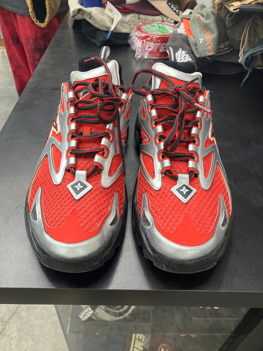 Louis Vuitton Tactic Runner Red/Black (U) - 11.5M (NB)
