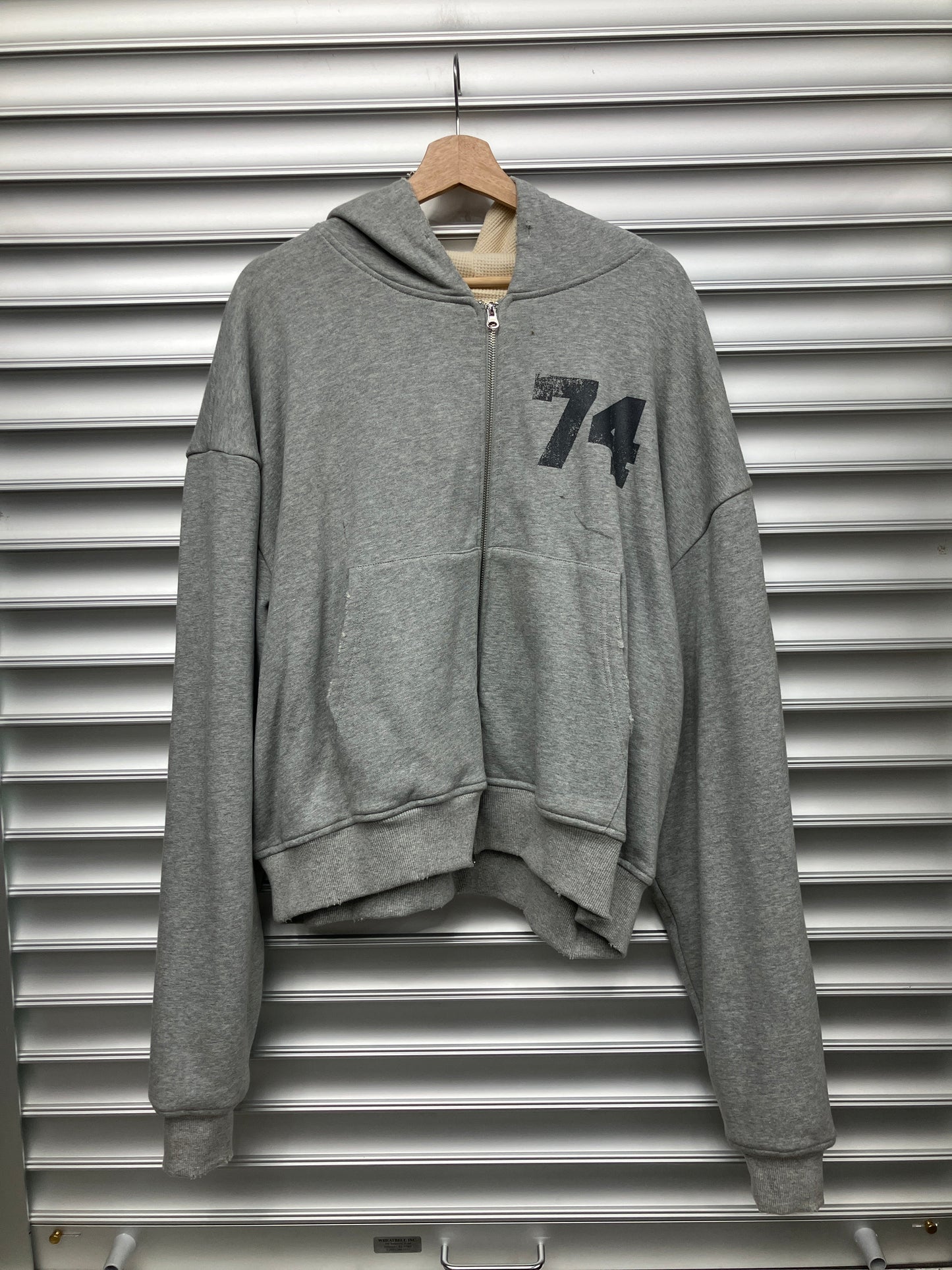 74 Grey Thermal Zip Up - L*