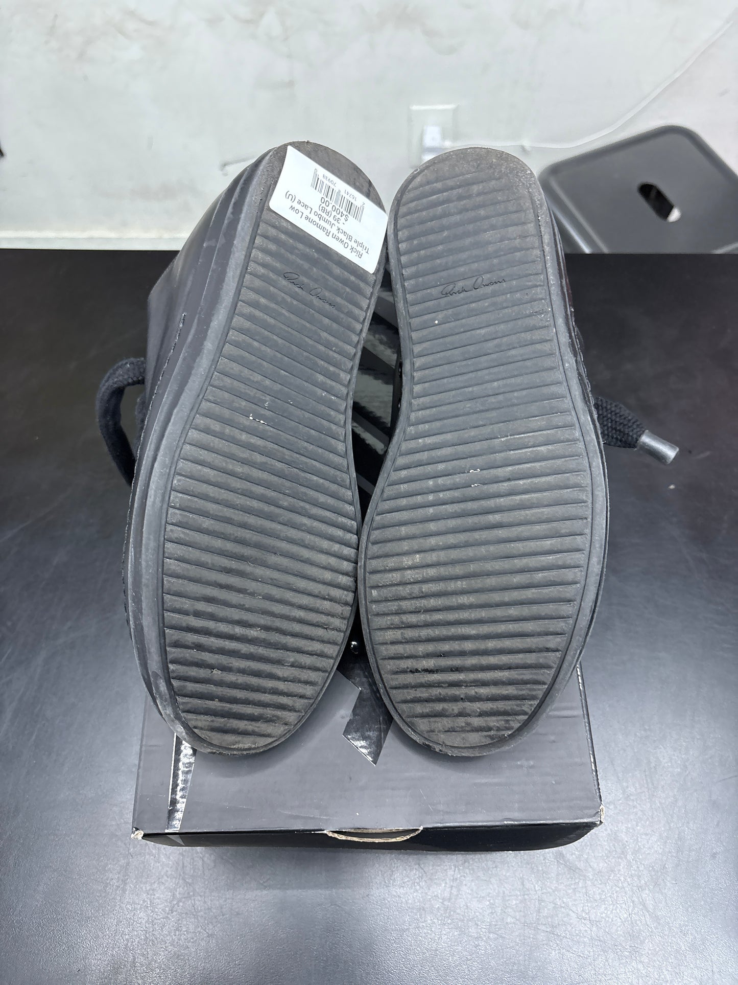 Rick Owen Ramone Low Triple Black Jumbo Lace (U) - 39 (RB)