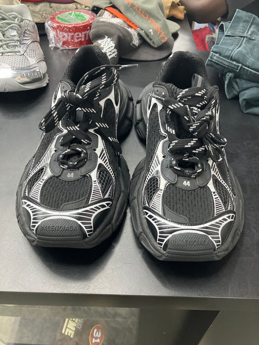 Balenciaga 3XL Black (U) - 44(11) (NB)
