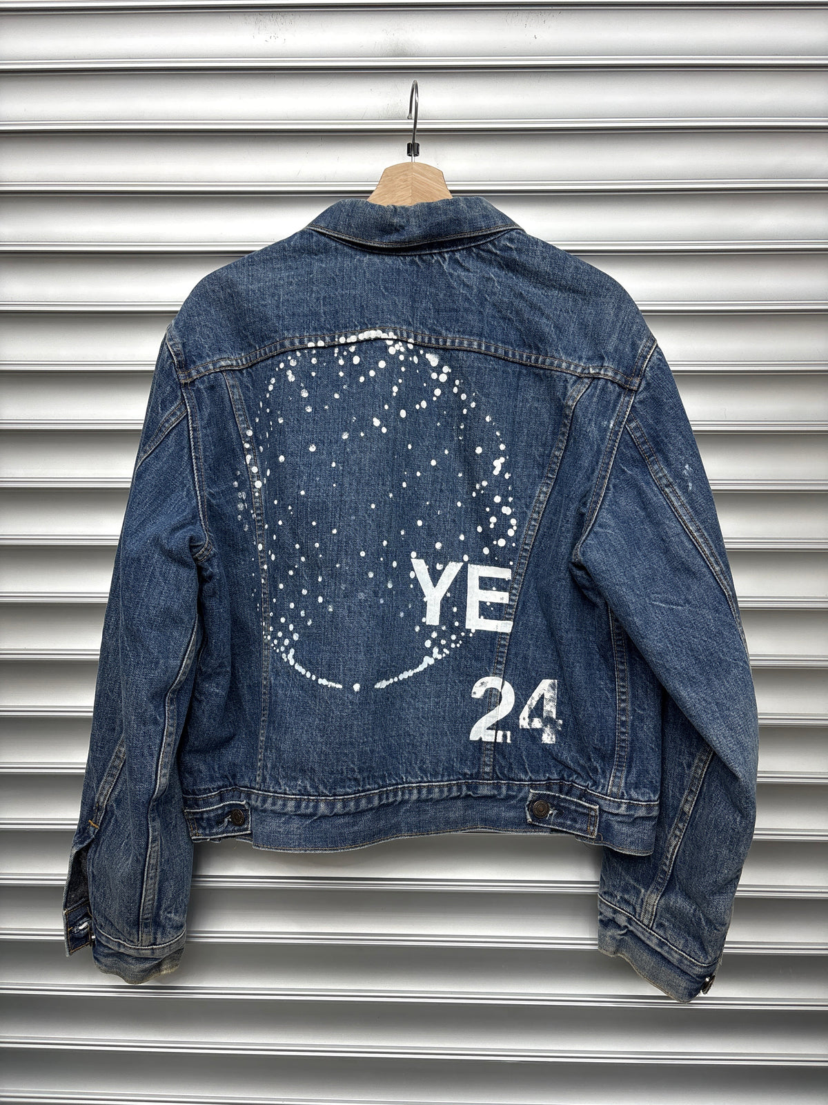 YE24 Vintage Levis Jacket - S/M**