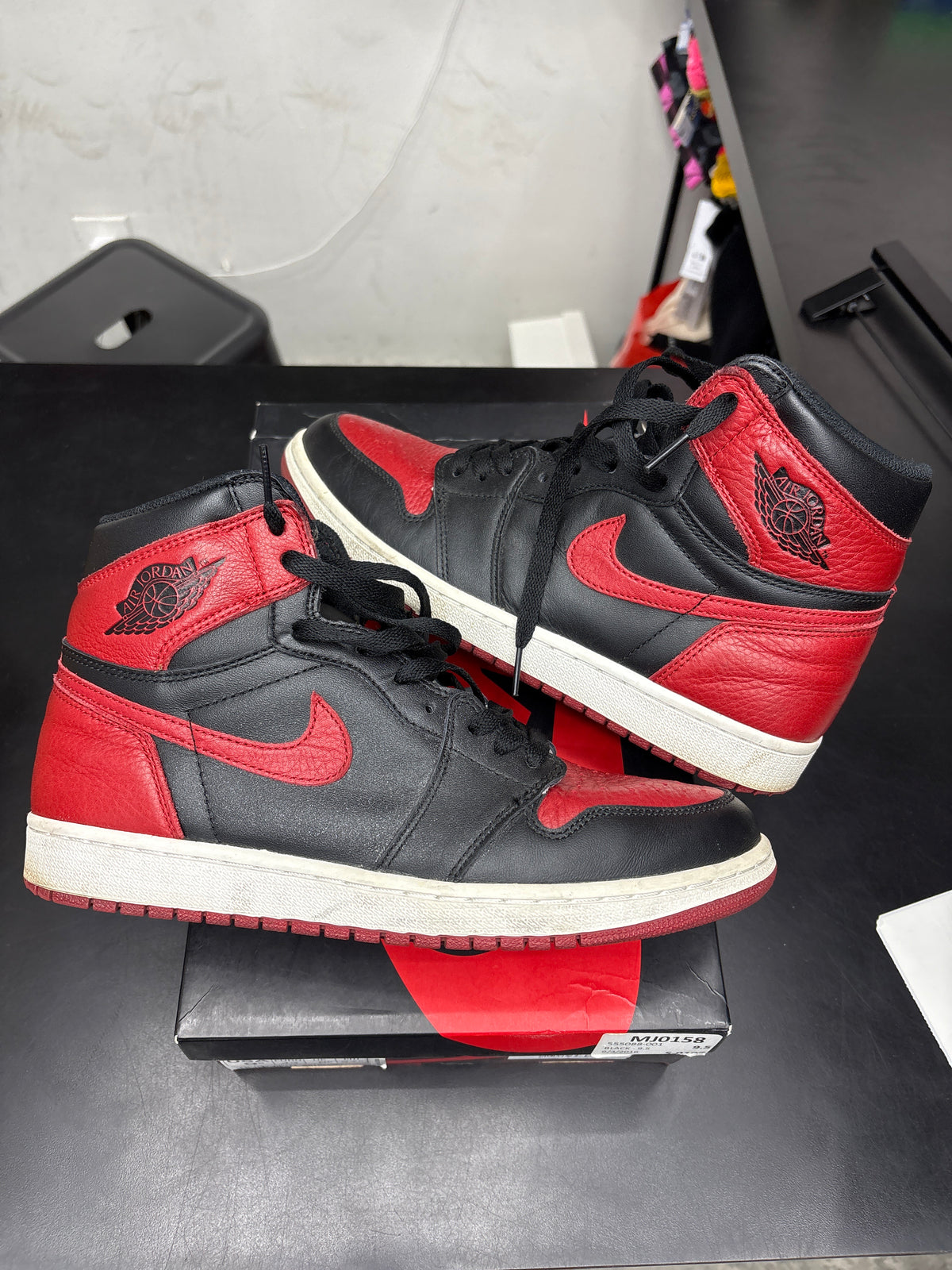 AJ1 Bred (U) - 9.5M**