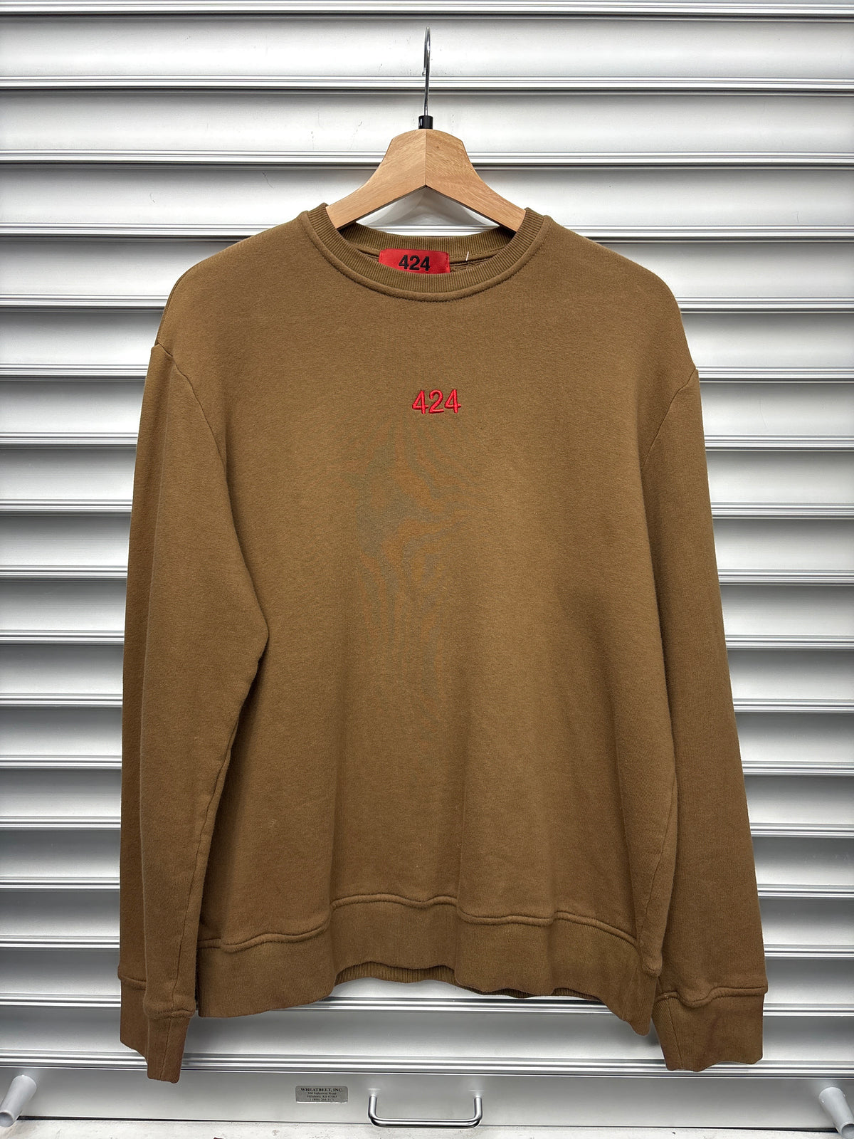 424 Brown Red Sweater - M**