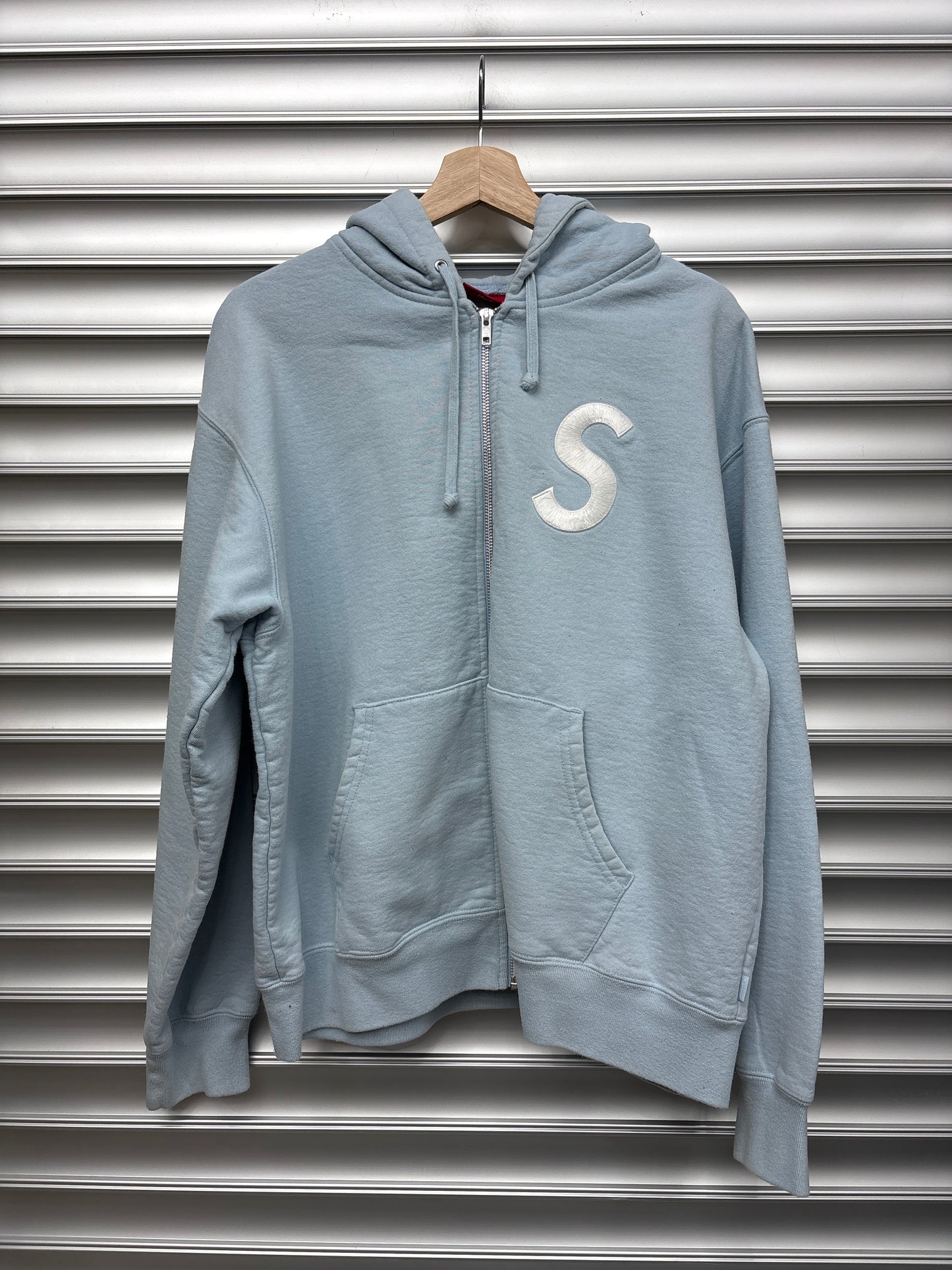 Supreme S Logo Unc Zip Up - M