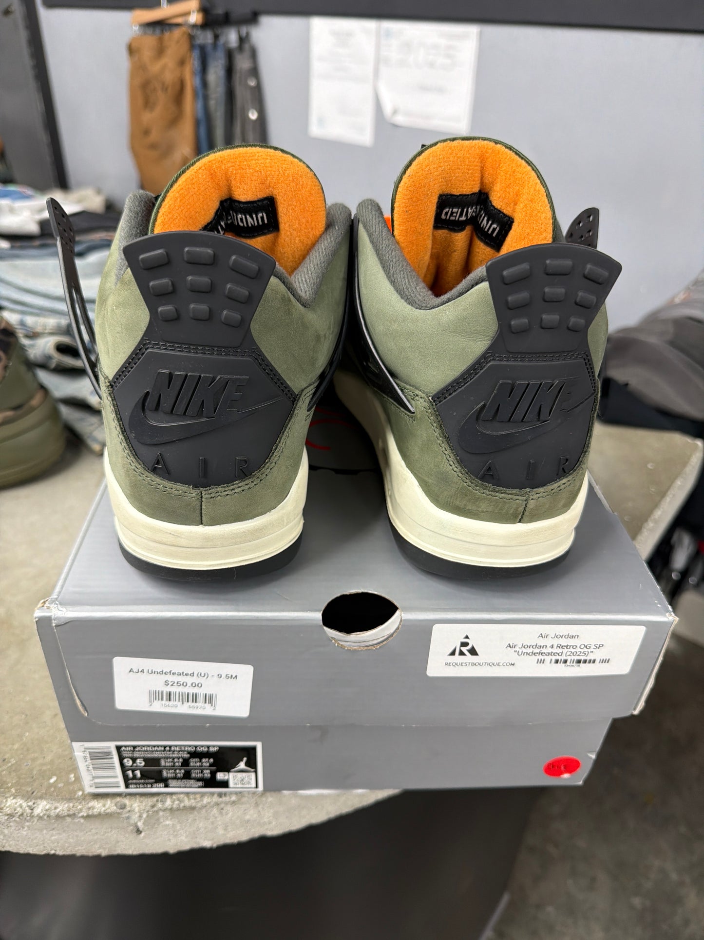 AJ4 Undefeated (U) - 9.5M