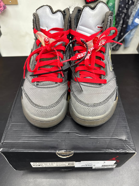 AJ5 Off White Muslin (U) - 7.5M