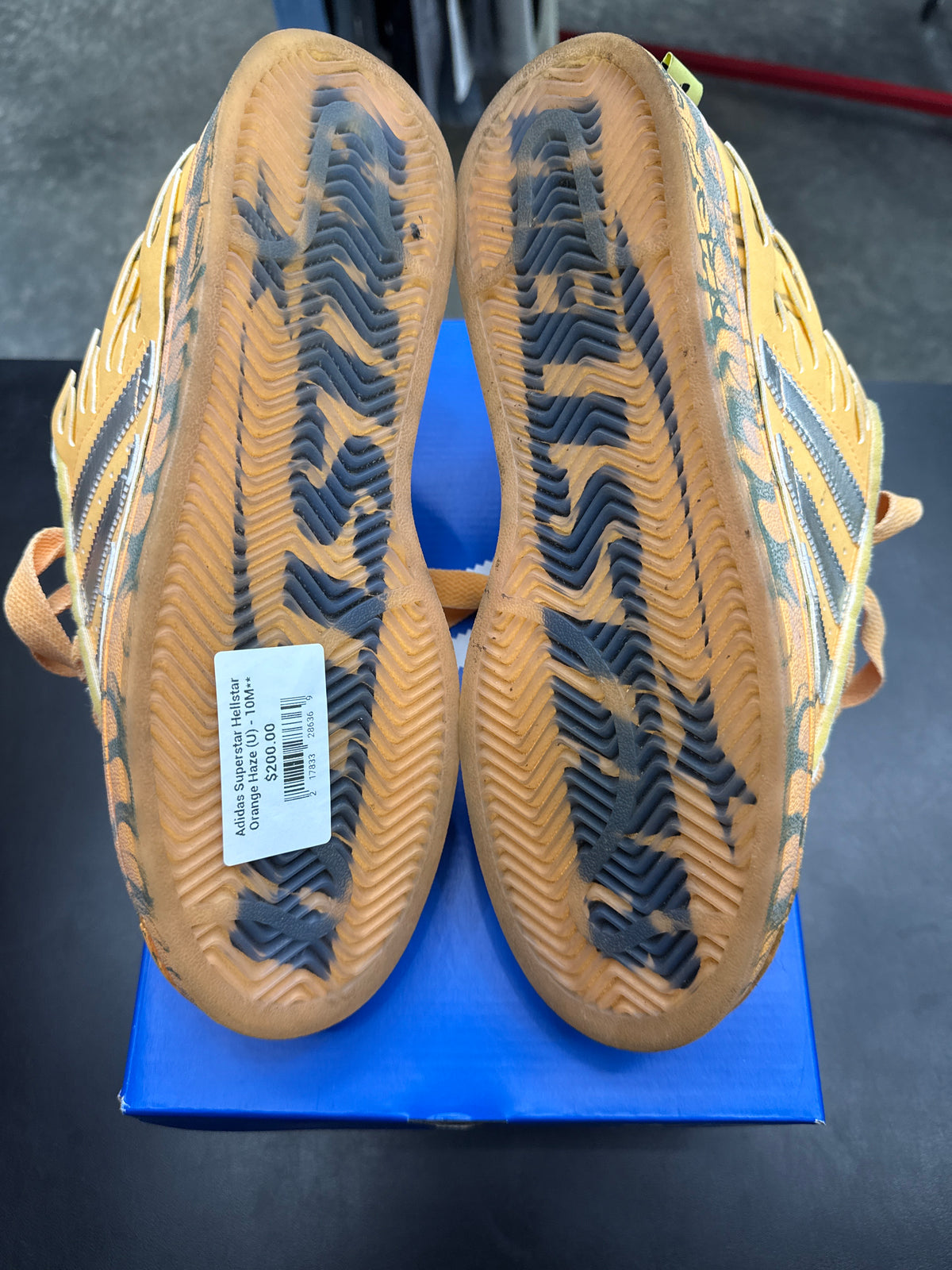 Adidas Superstar Hellstar Orange Haze (U) - 10M**