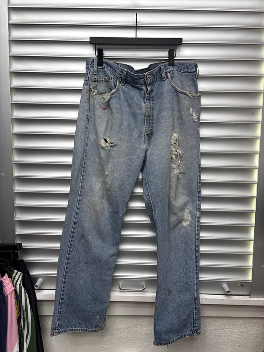 Vintage Levis Lightwash Denim - 38 **