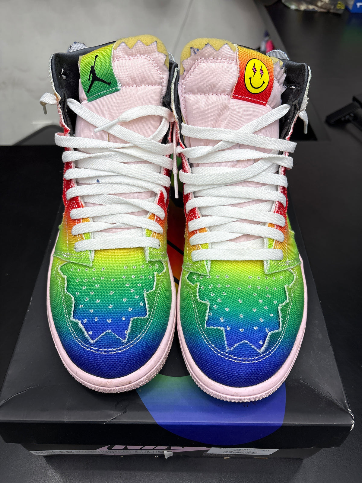 AJ1 J Balvin (U) - 10.5M**