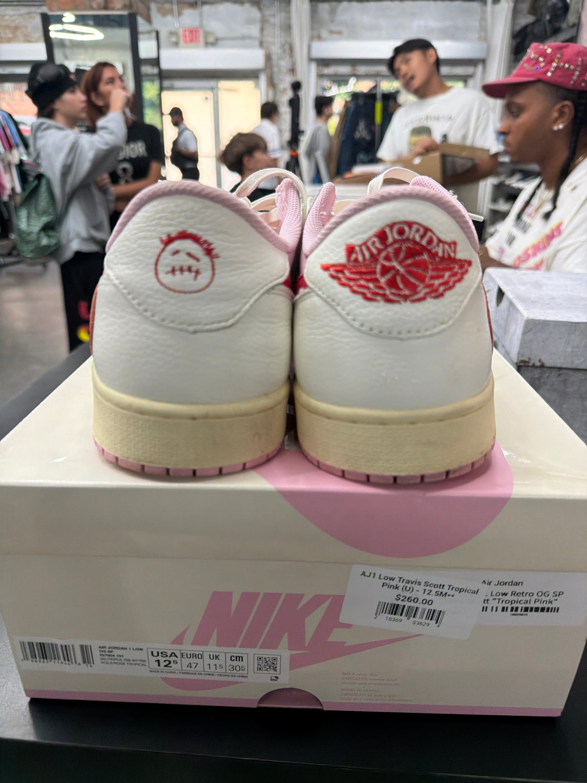 AJ1 Low Travis Scott Tropical Pink (U) - 12.5M**