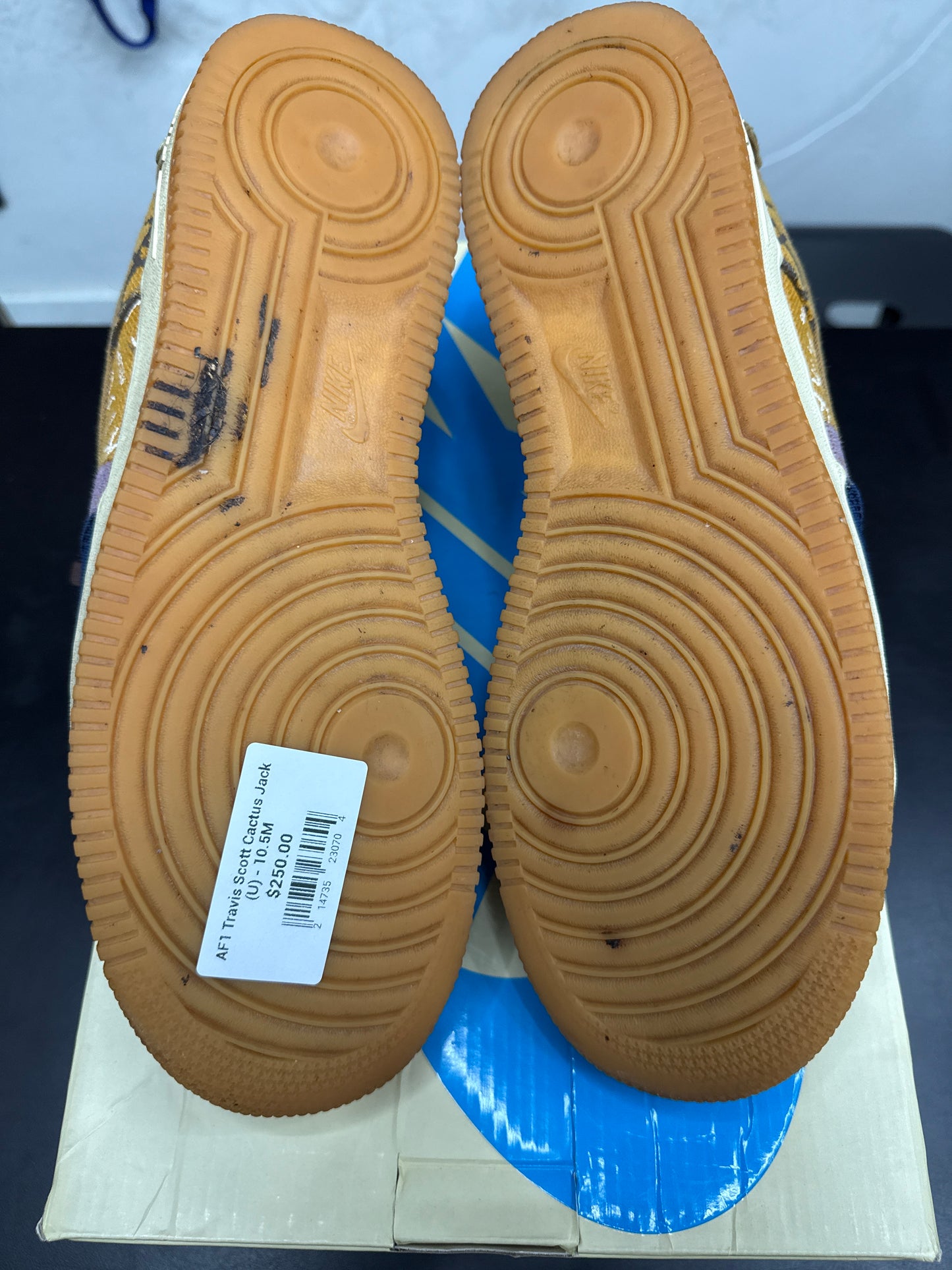 AF1 Travis Scott Cactus Jack (U) - 10.5M