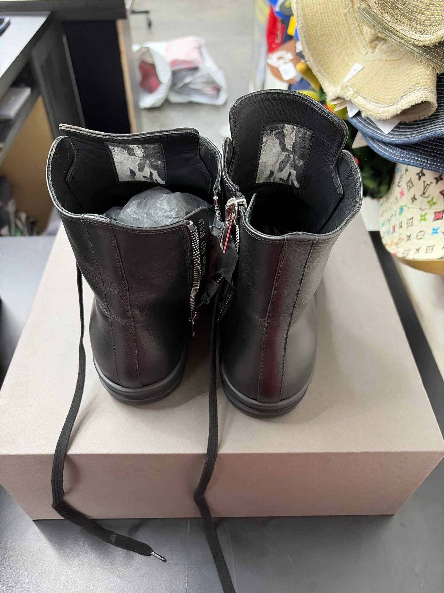 Rick Owen High Triple Black (U) - 43.5