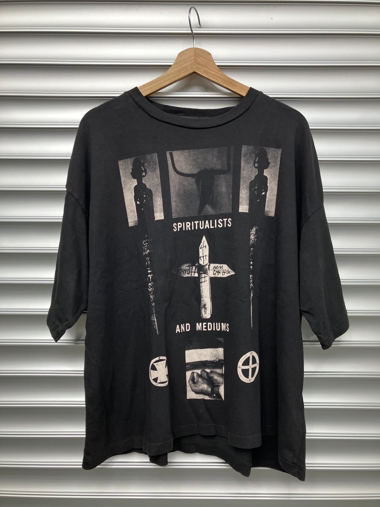 ERD Spiritualist And Mediums Tee - XL