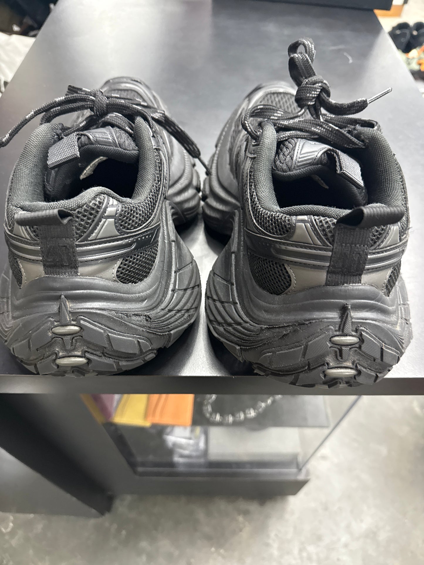 Balenciaga 10XL Black (U) - 40 (Fits Up To 10) (NB)