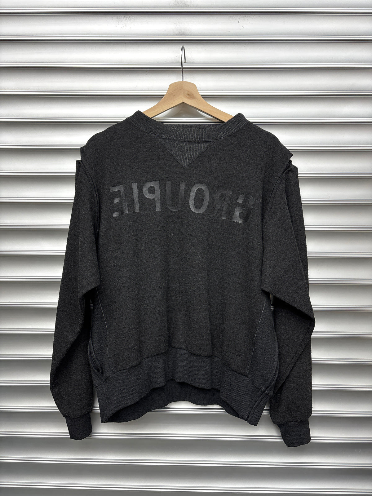 Undercover Groupie Convertible Sweater - M**