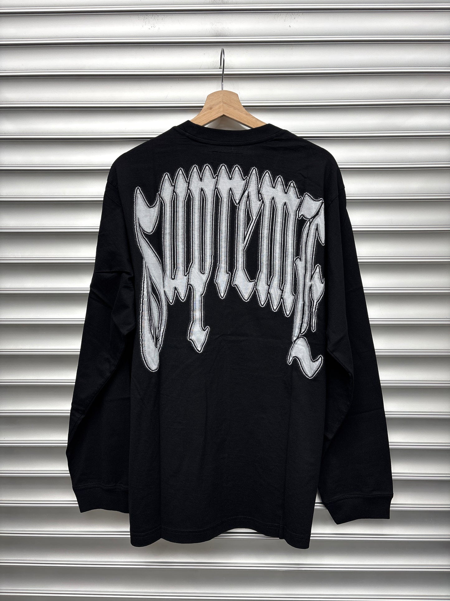 Supreme Black Longsleeve - M**