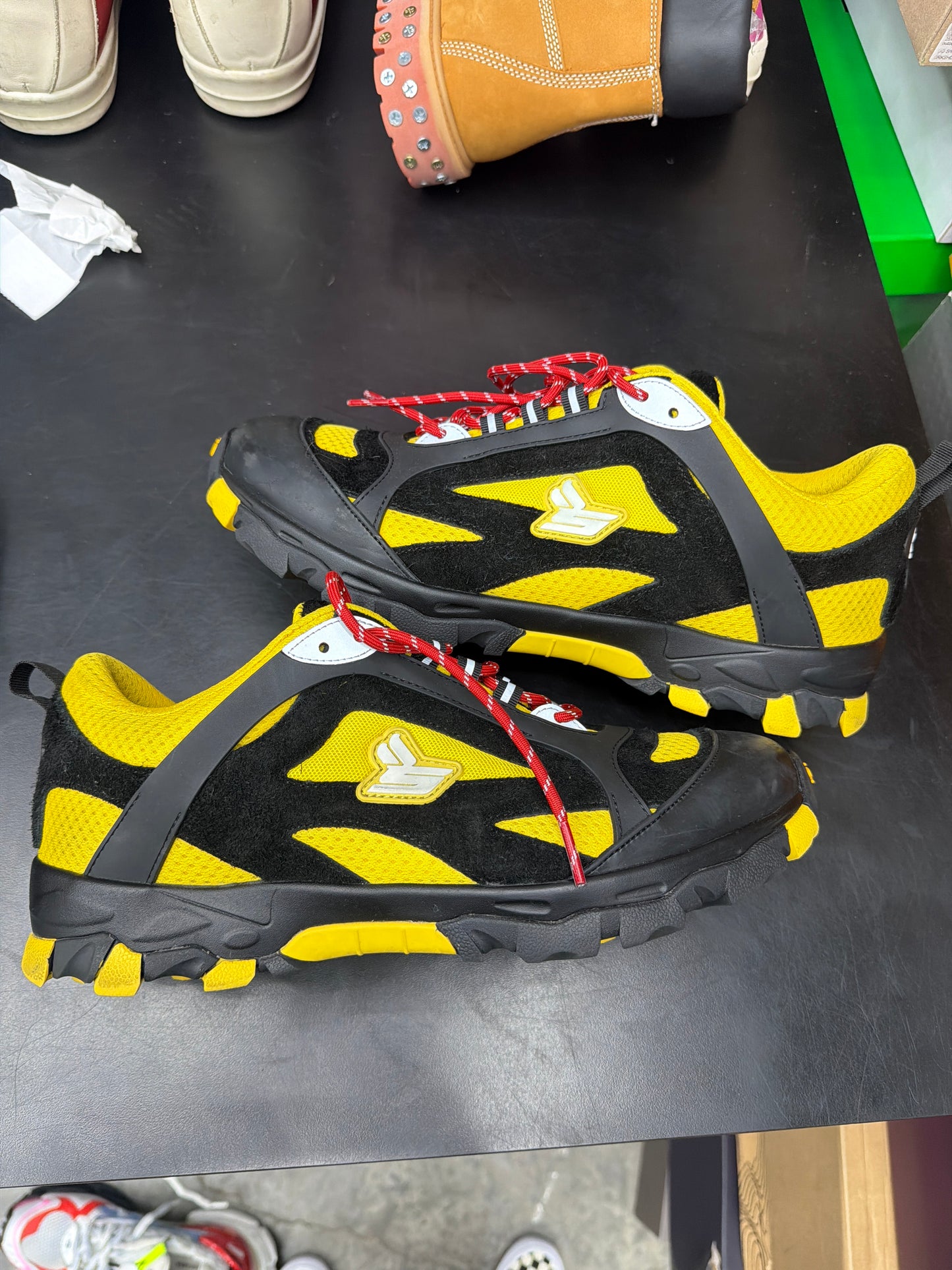 Sicko Hiking Shoe Lightning Yellow (U) - 11M (NB)