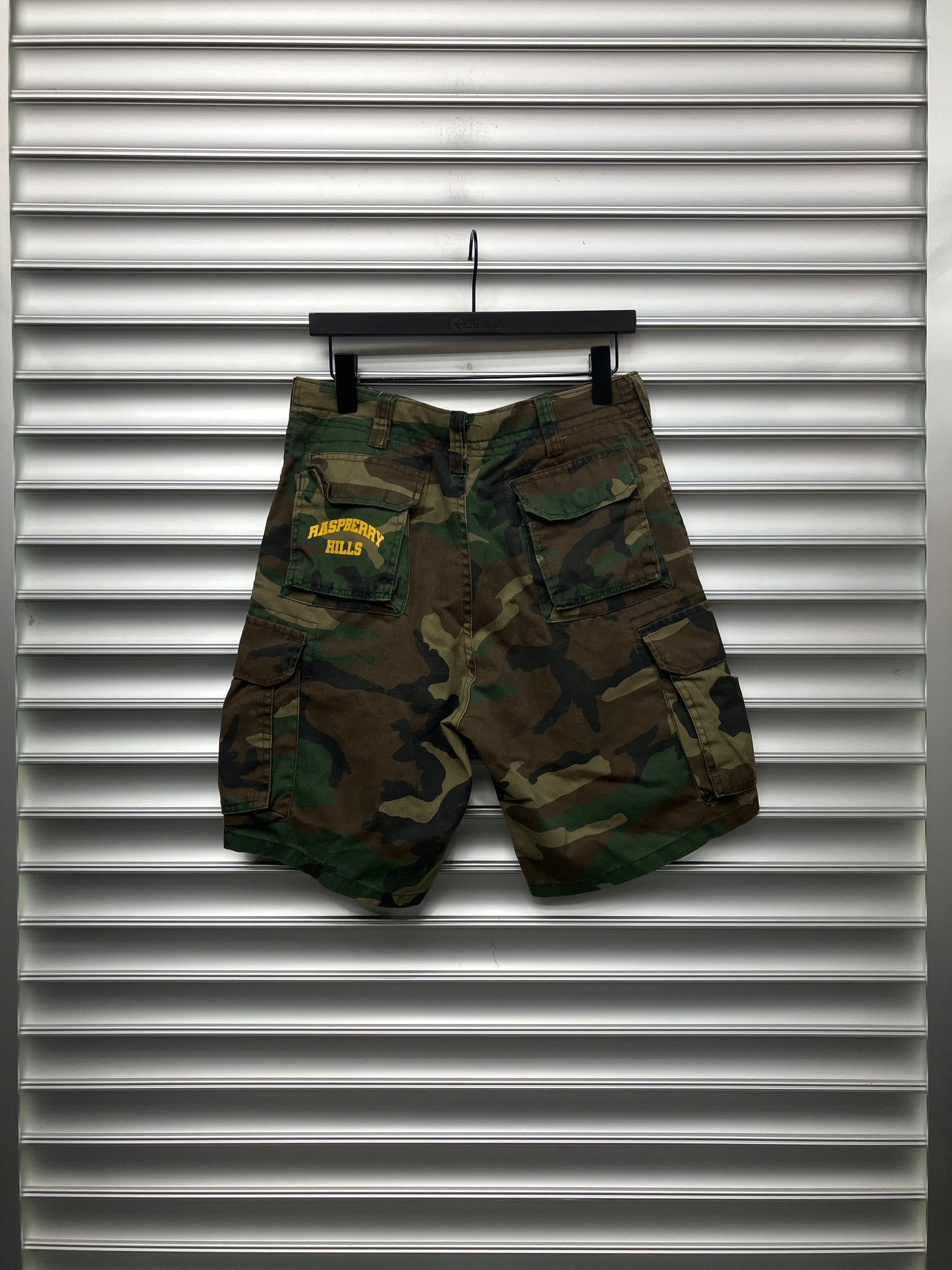 Raspberry Hills Camo Shorts - 32