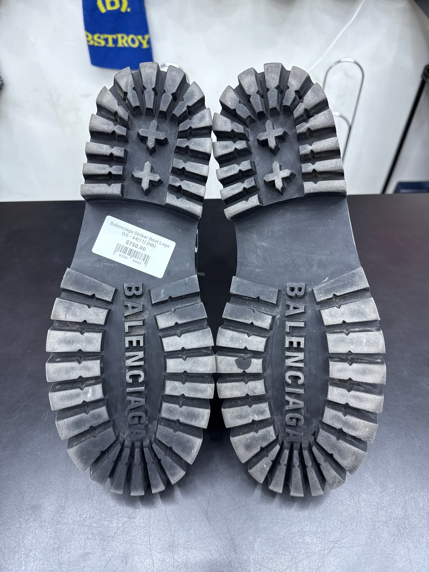 Balenciaga Striker Boot Logo (U) - 44(11) (NB)