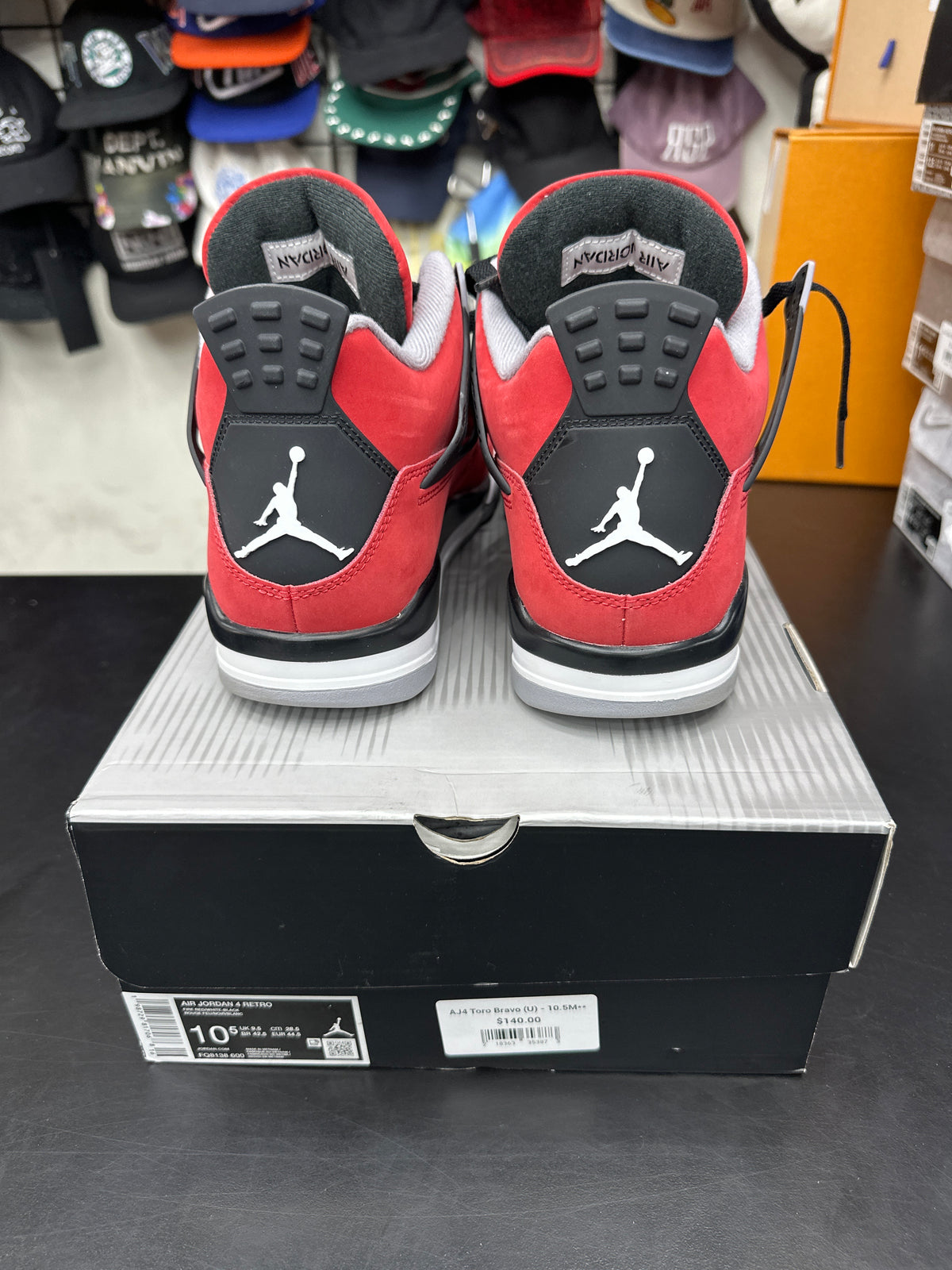 AJ4 Toro Bravo (U) - 10.5M**