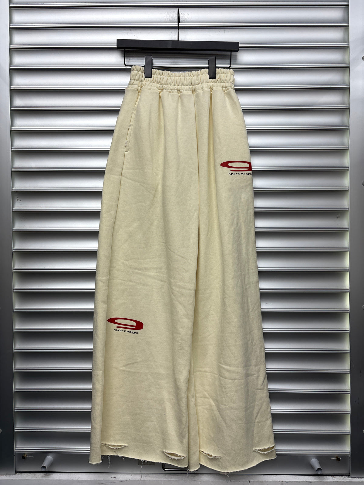 Garciago Cream Sweatpants - M**