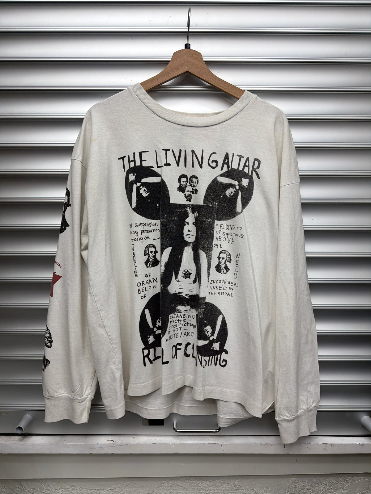 ERD The Living Altar Tee - M**