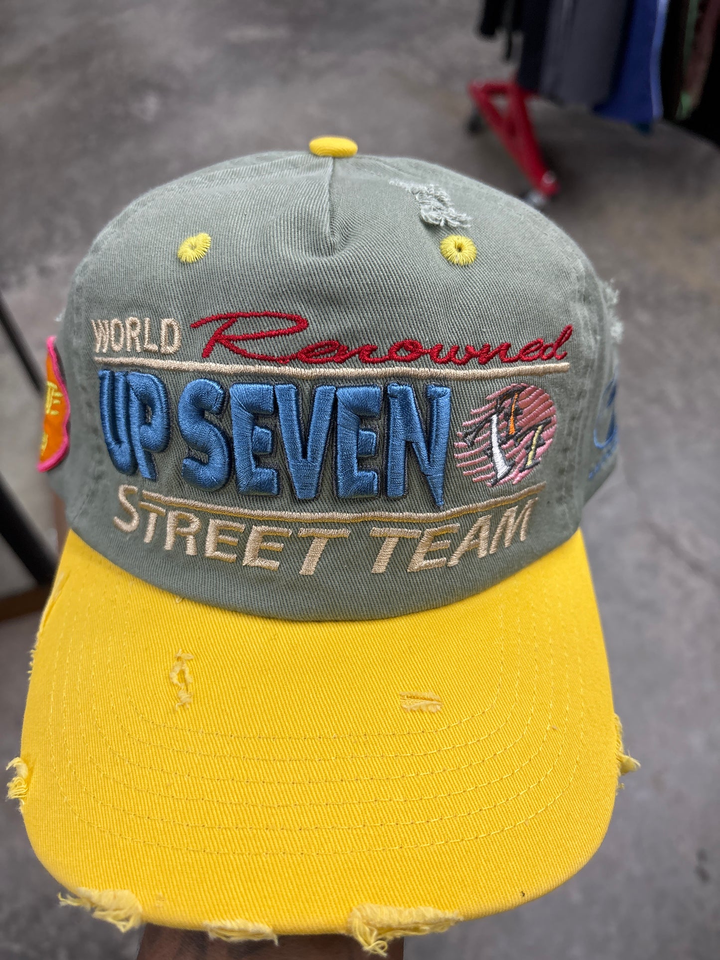 Up 7 Green/Yellow Hat