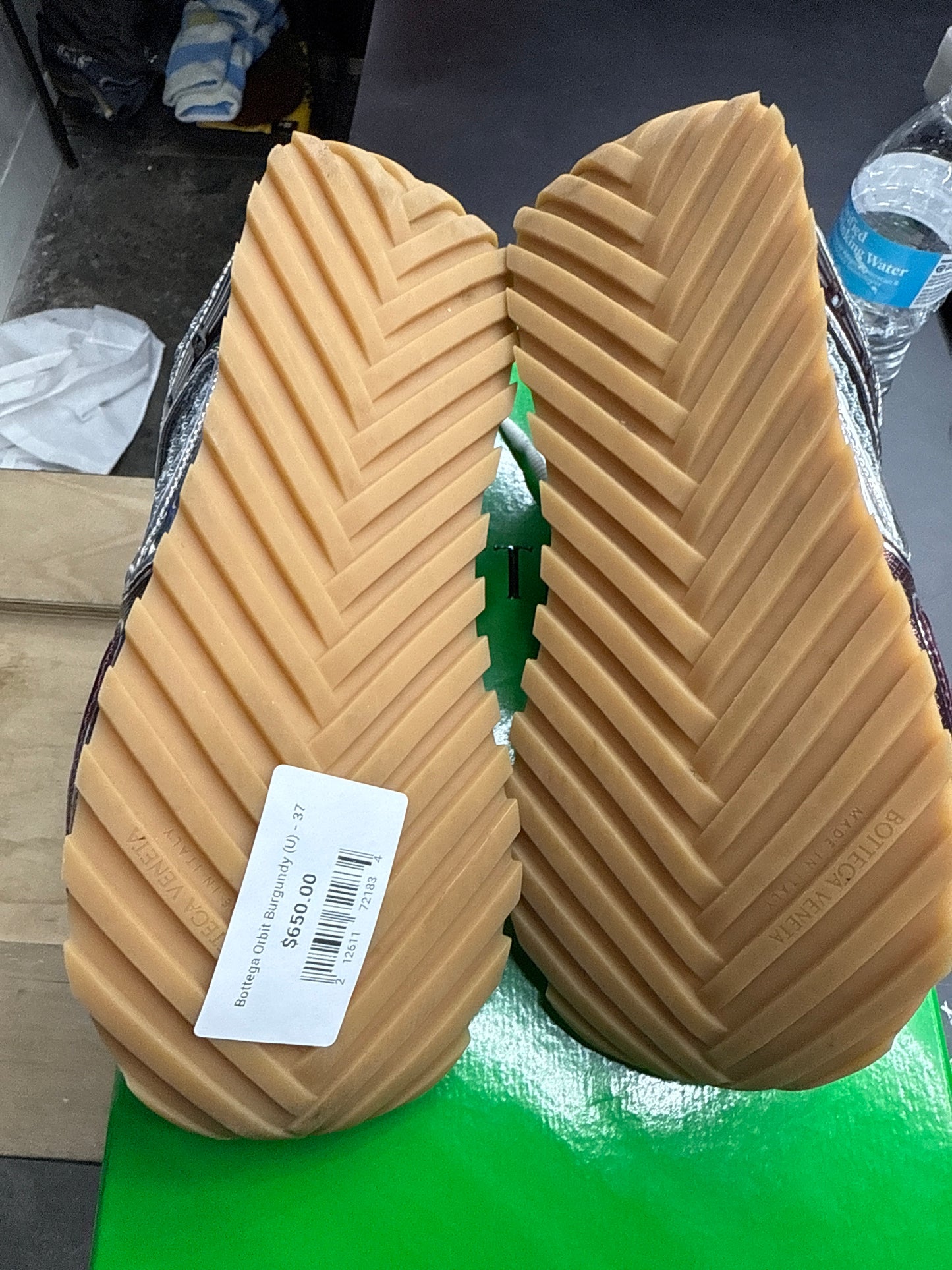 Bottega Orbit Burgundy (U) - 37