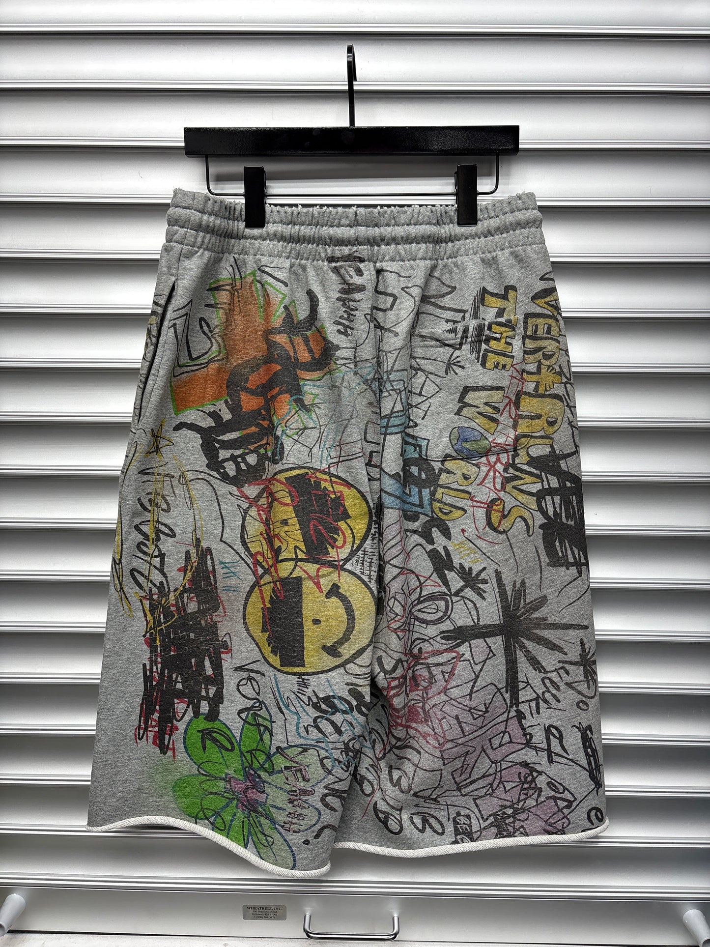Vertabrae Grafitti Shorts - L