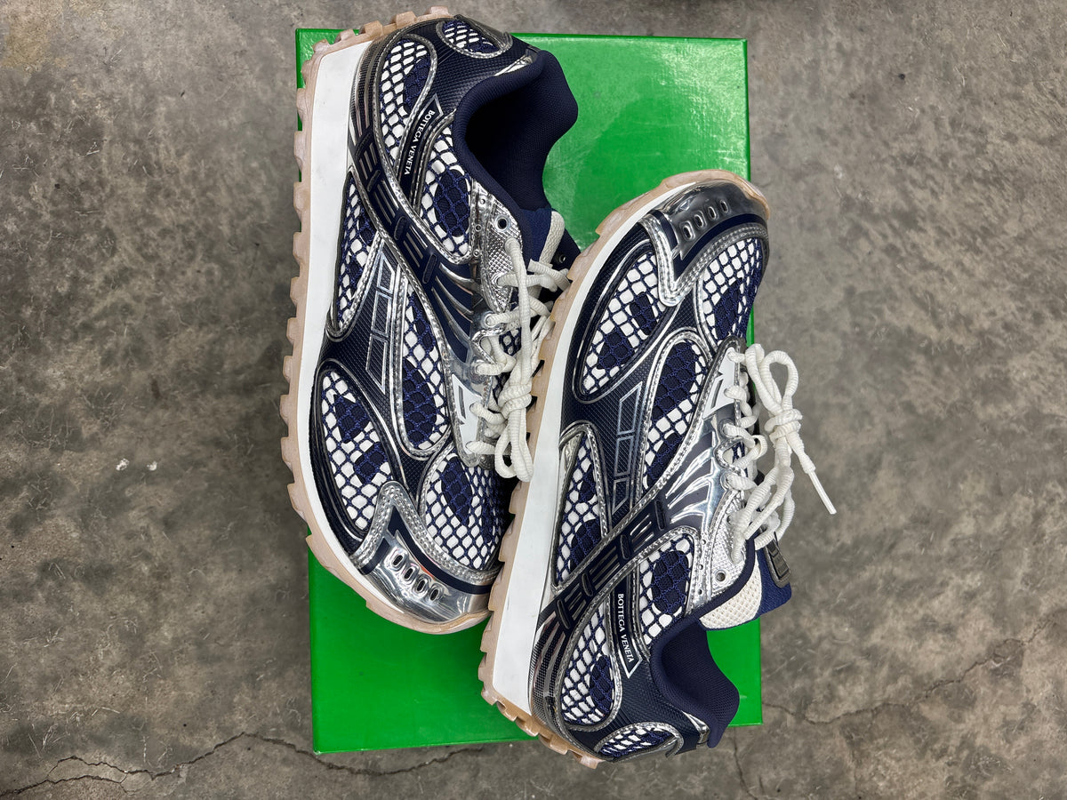 Bottega Orbit Navy (U) - 42(9)**