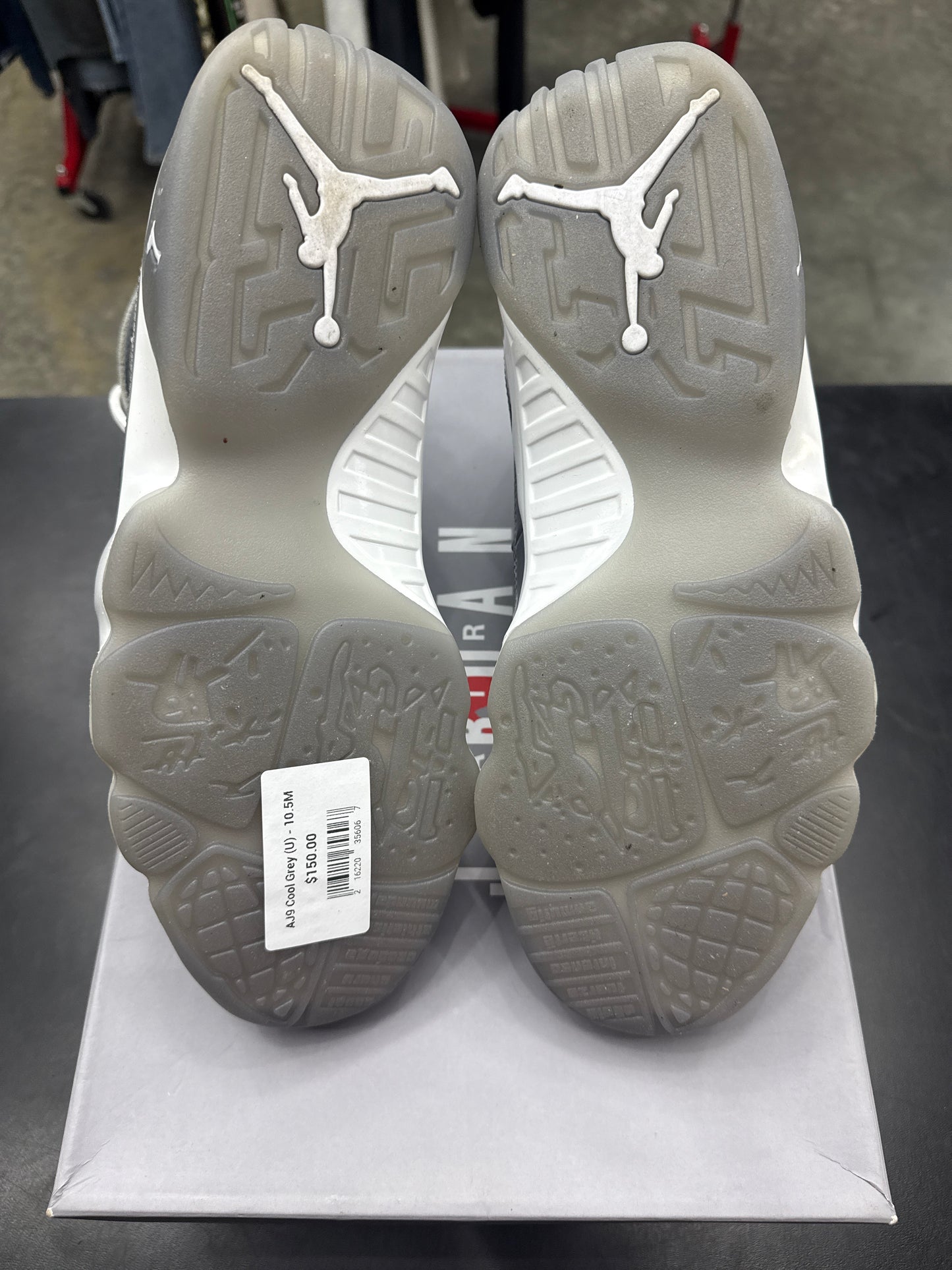 AJ9 Cool Grey (U) - 10.5M