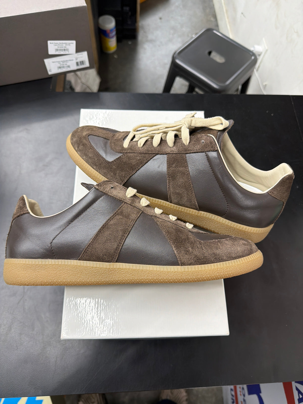 Maison Margiela Replica Brown (U) - 44(11)**