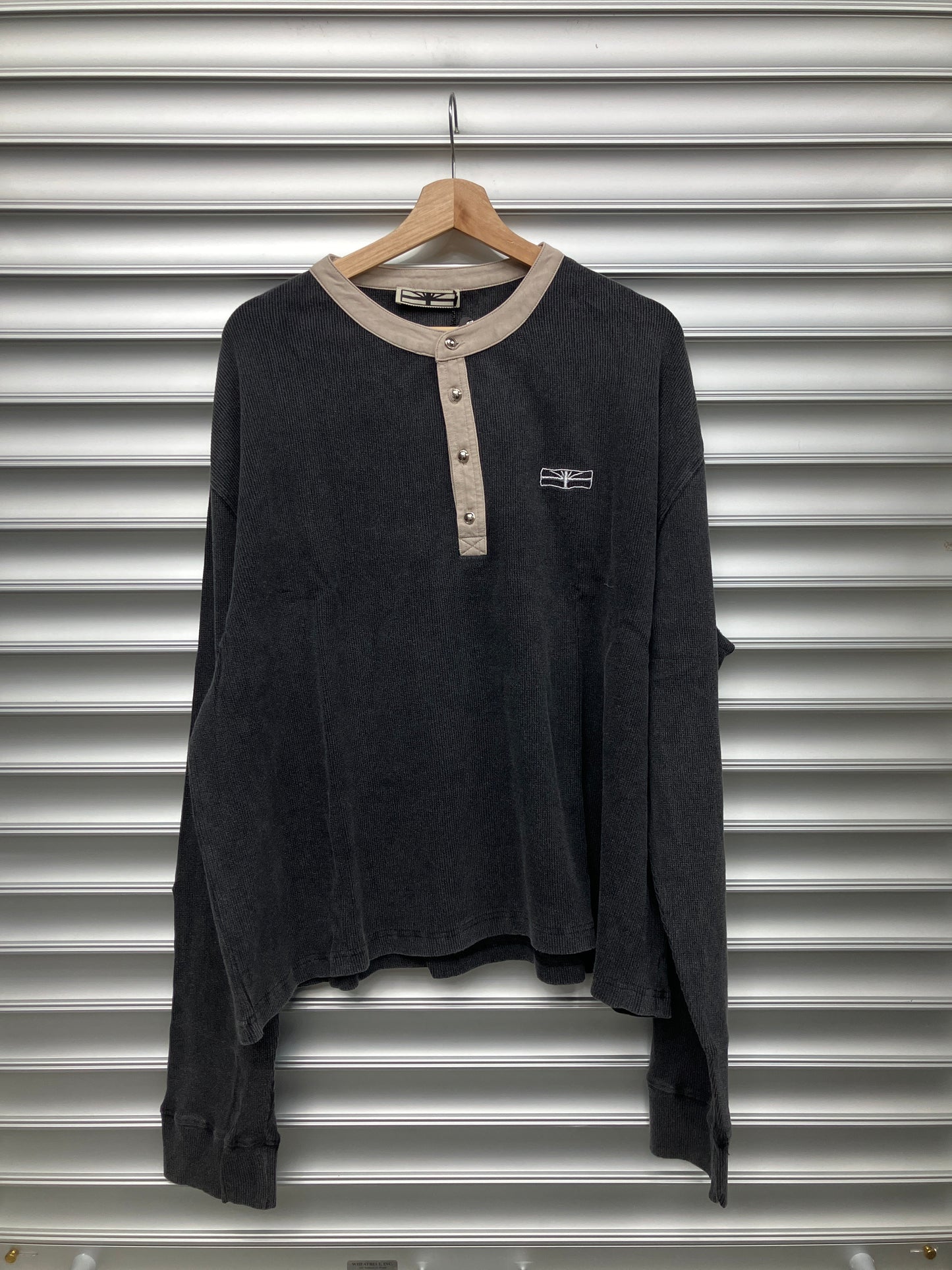 Vertabrae Black Thermal - L