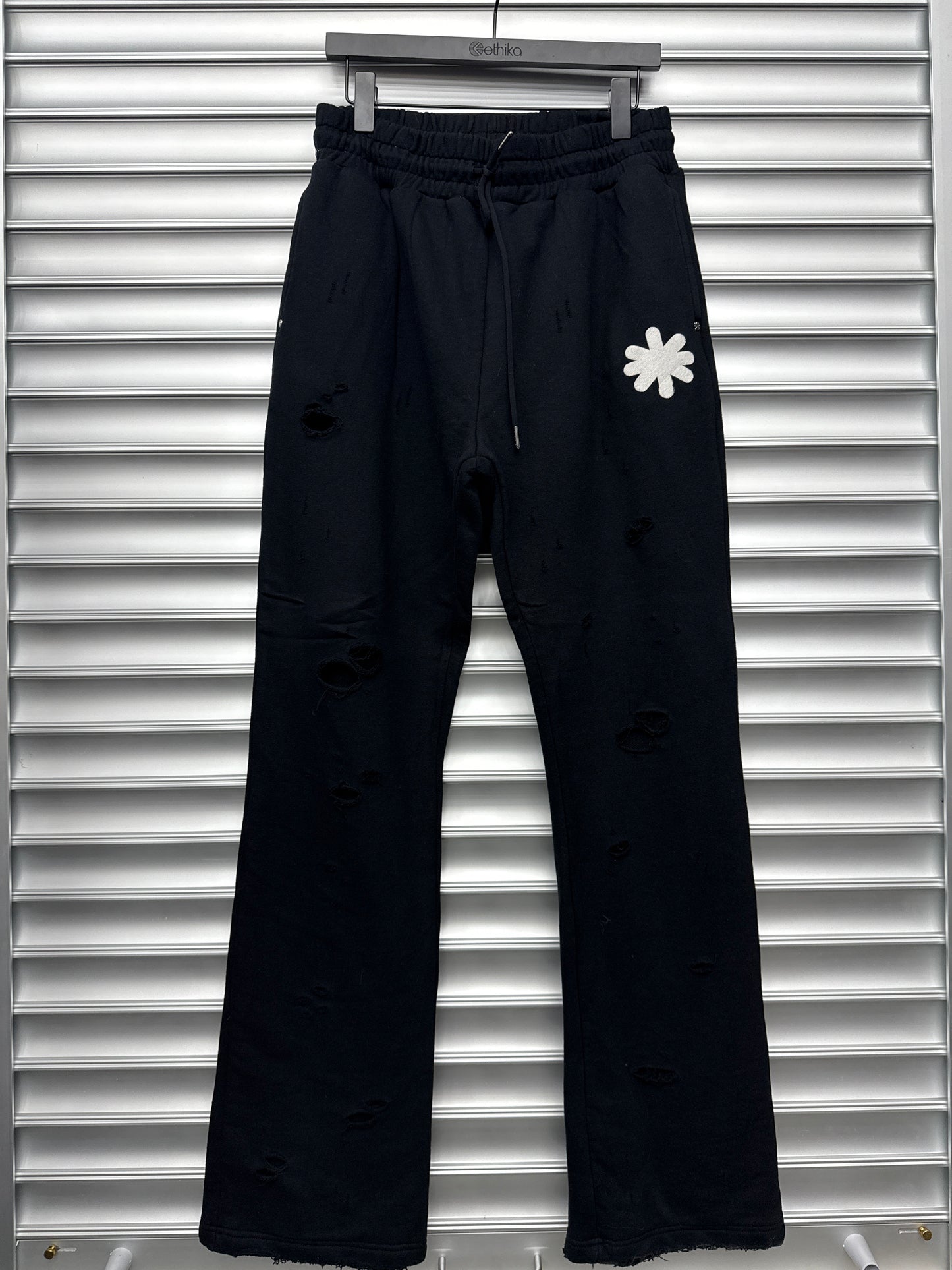 Lost Shadows Sweatpants - L