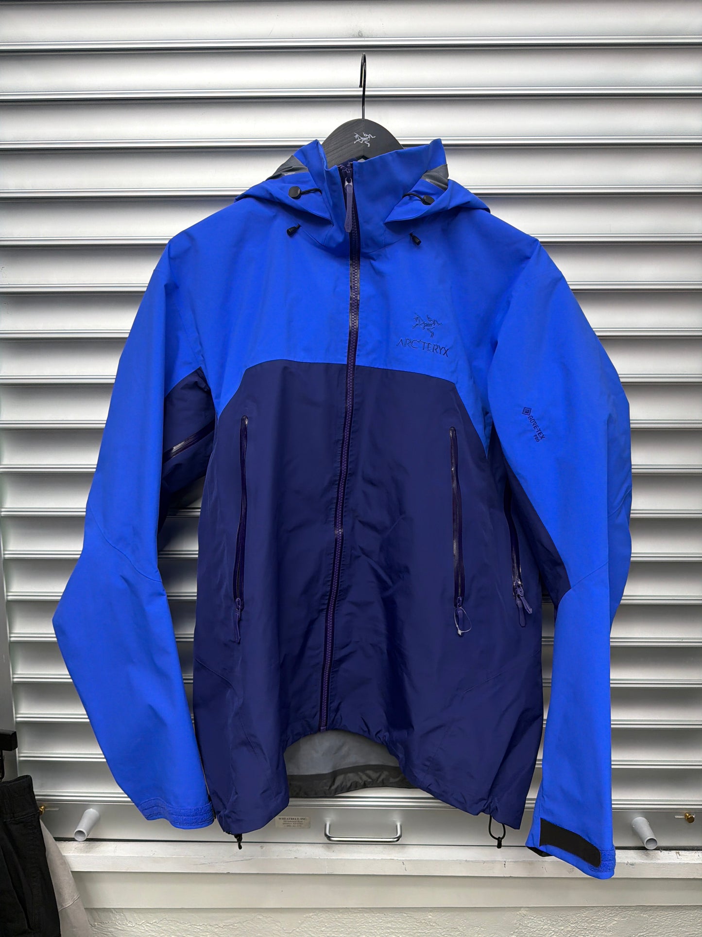 Blue Arcteryx Beta Shell Jacket - L