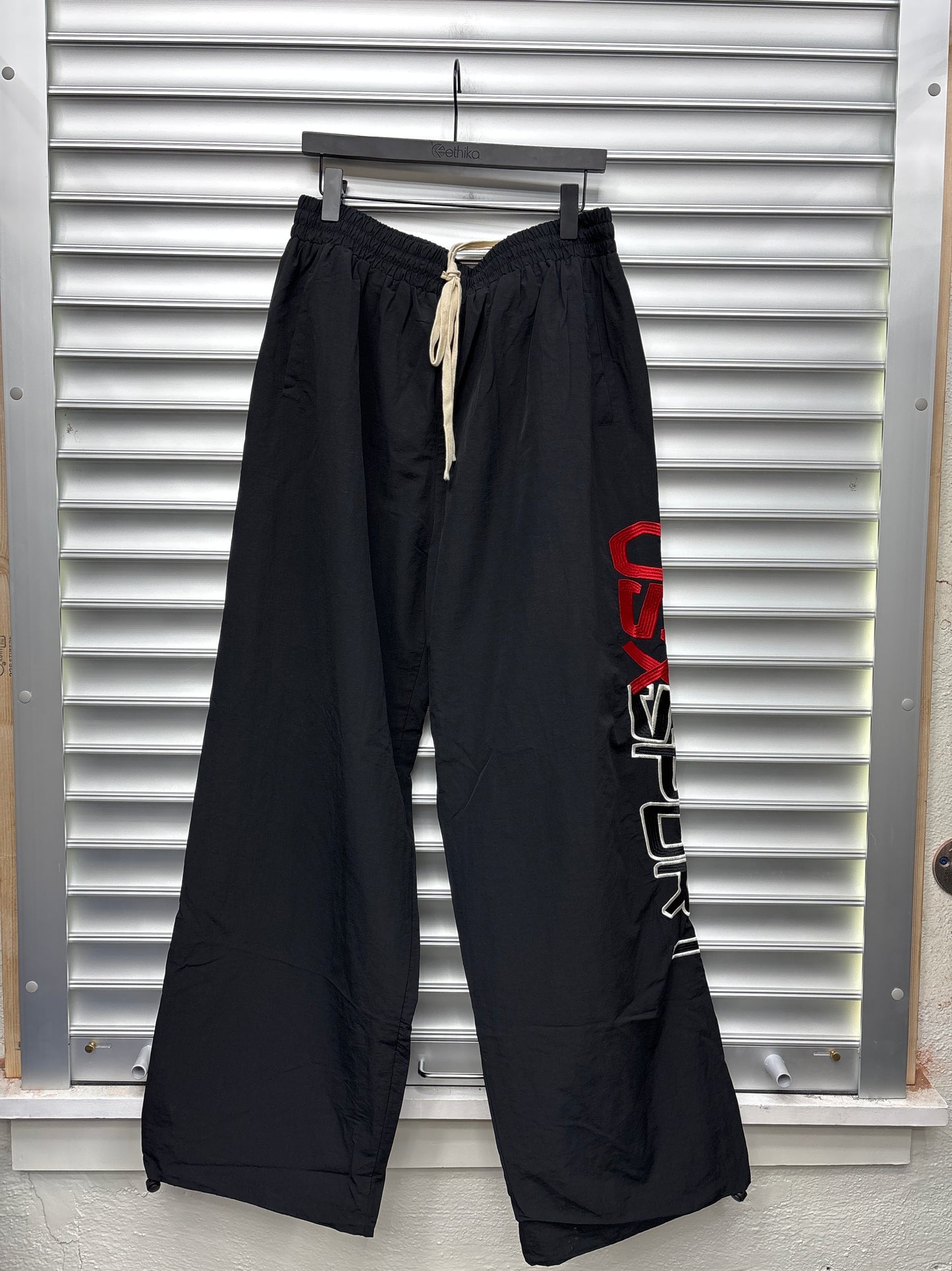 Vale Sport Trackpants - XL
