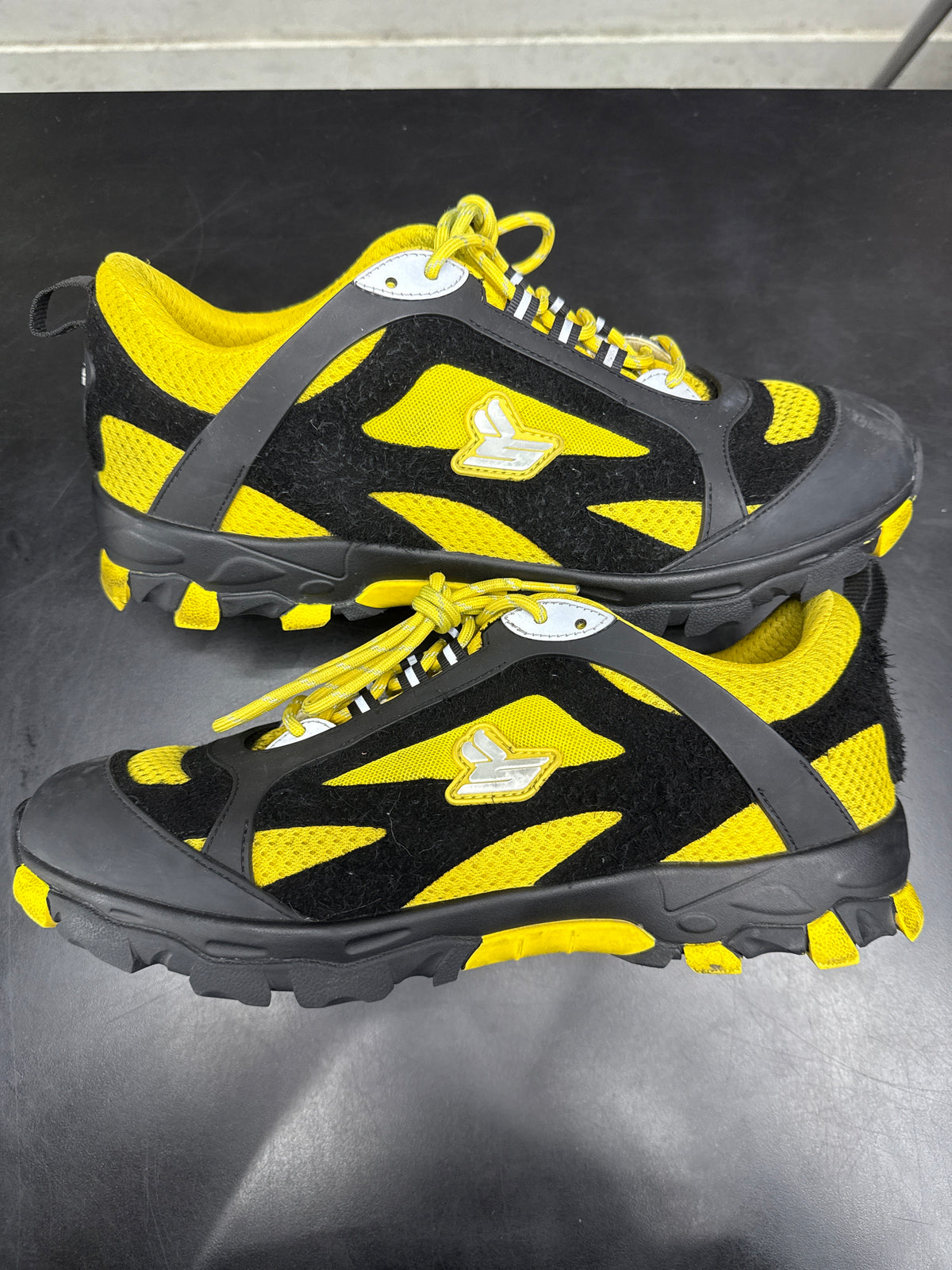 Sicko Hiking Shoe Lightning Yellow (U) - 12M (NB)**