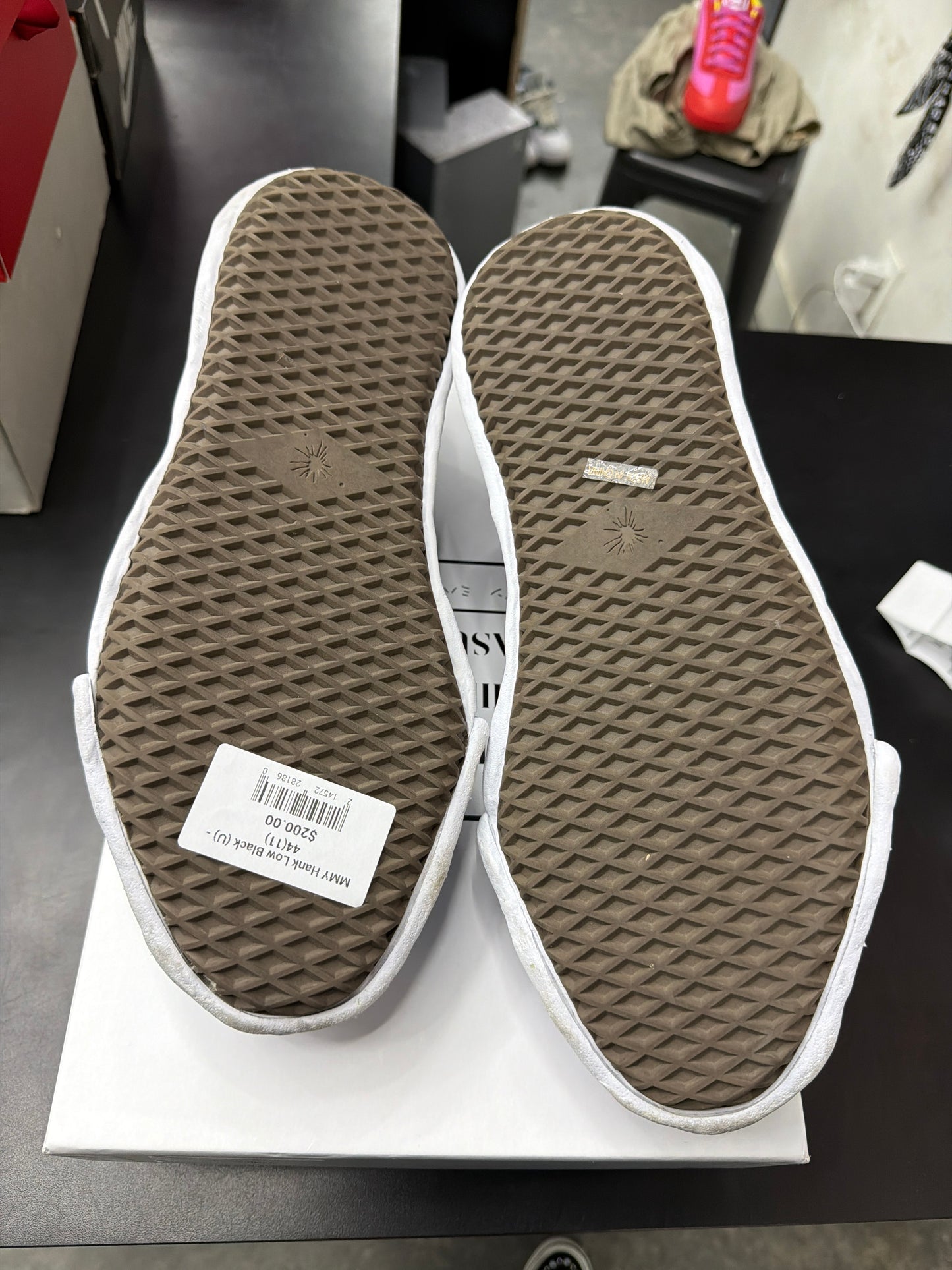MMY Hank Low Black (U) - 44(11)