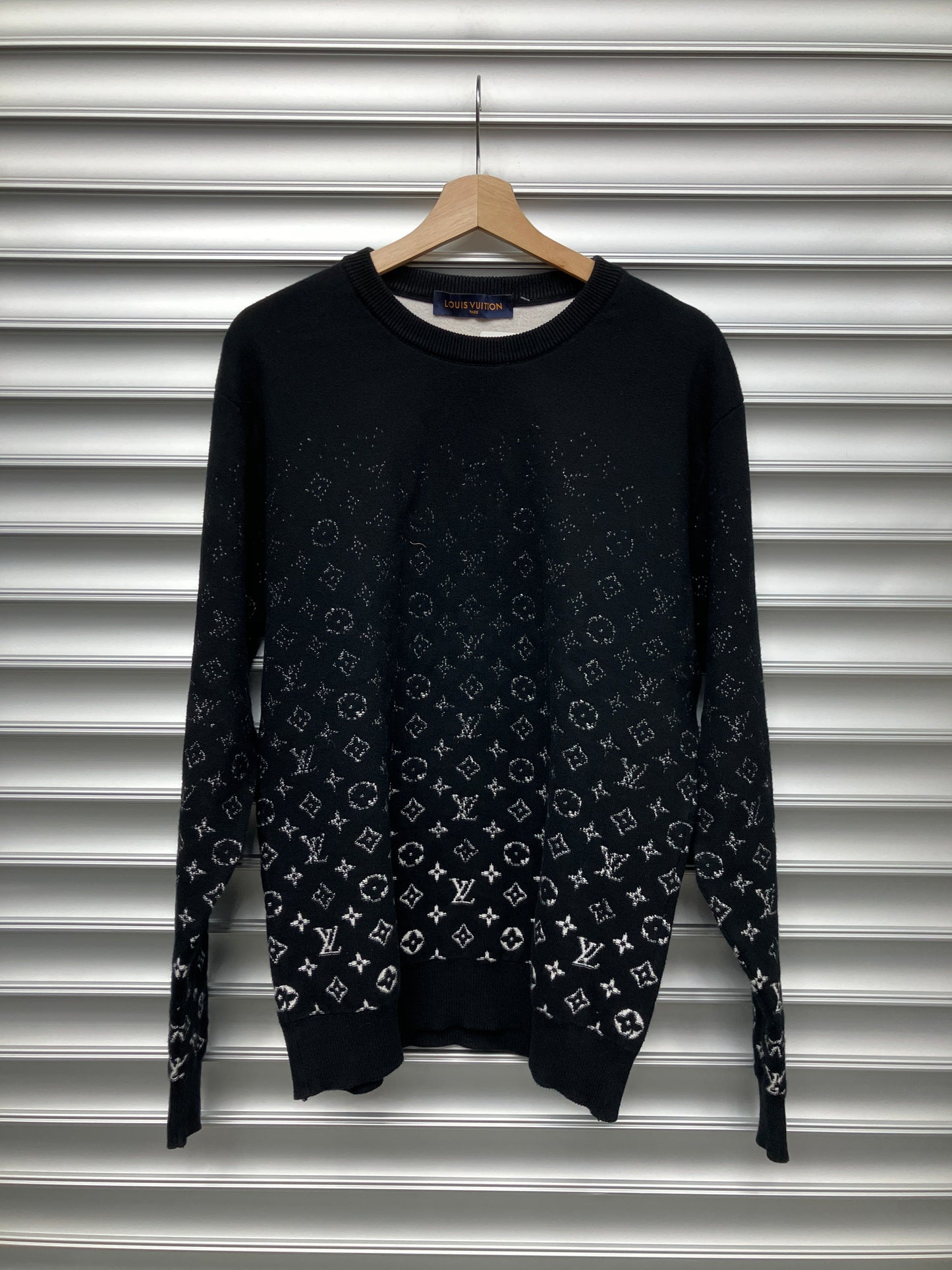Louis Vuitton Gradient Monogram Sweater - M